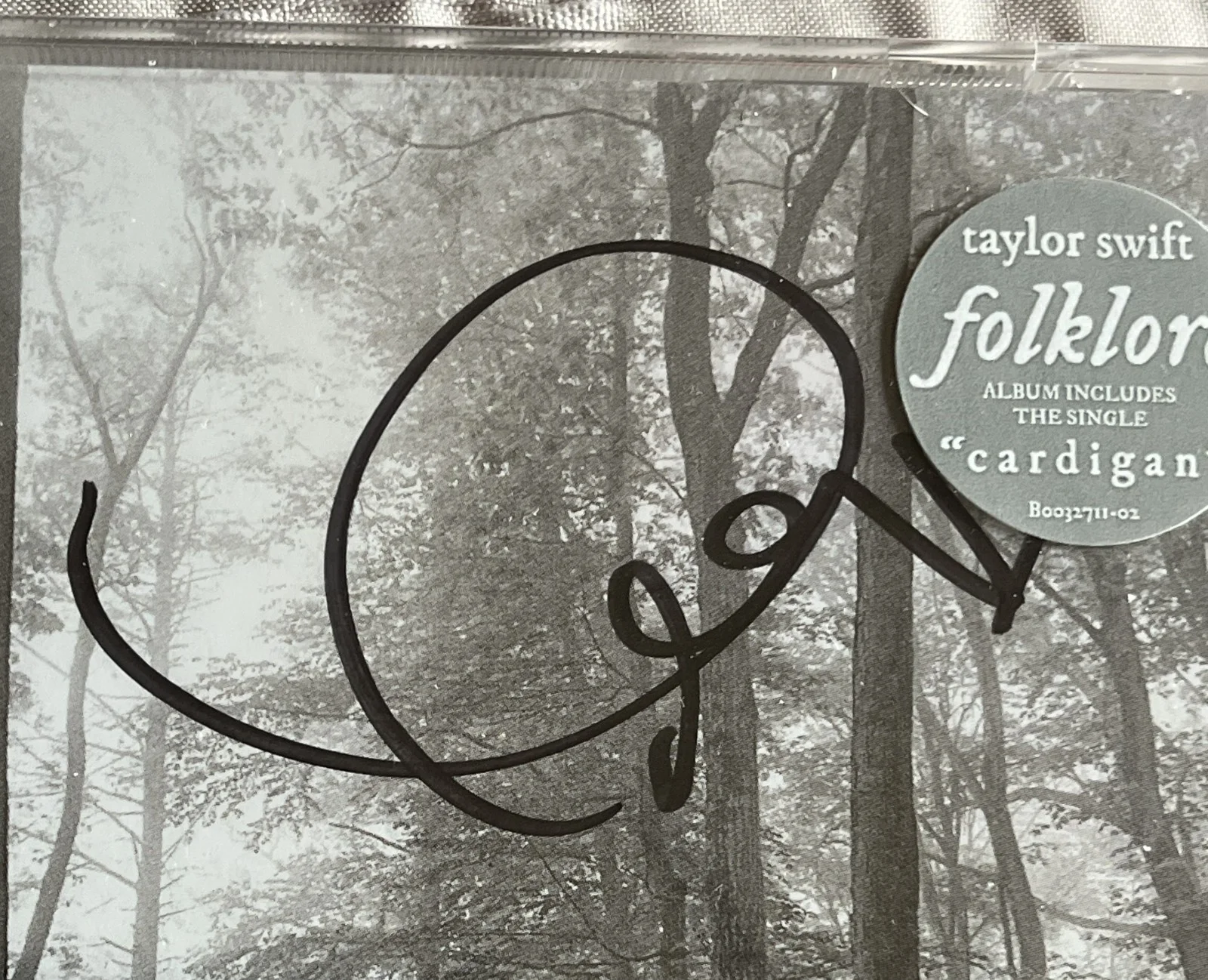 Taylor Swift--SIGNED w/ Heart--Folklore CD--Sealed--Explicit Version--Mint!!!, image 2