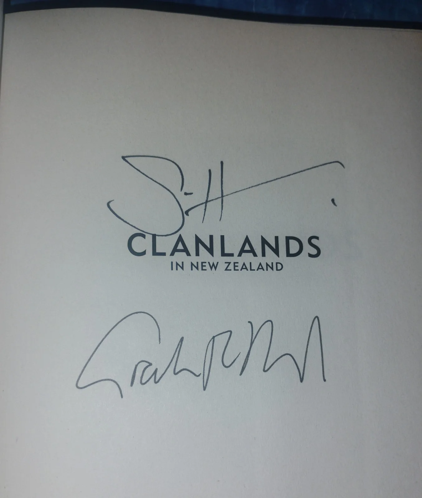 Sam Heughan & Graham McTavish Hand Signed Book JSA COA Clanlands NO US TARIFFS, image 4