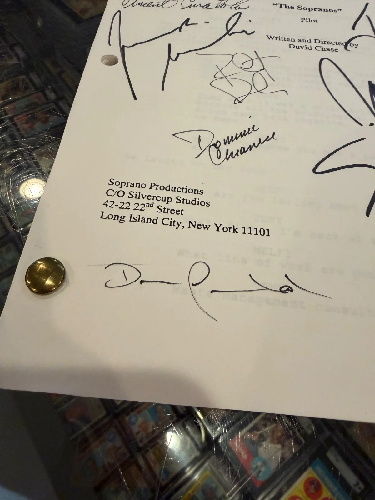 THE SOPRANOS CAST SIGNED PILOT SCRIPT JAMES GANDOLFINI STEVIE VAN VANDT PLUS JSA, image 5