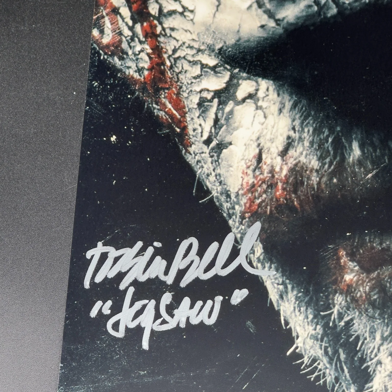 Tobin Bell — Tobin Bell Signed 12x18 Photo SAW Horror Jigsaw Beckett Authentic Autograph, изображение 2
