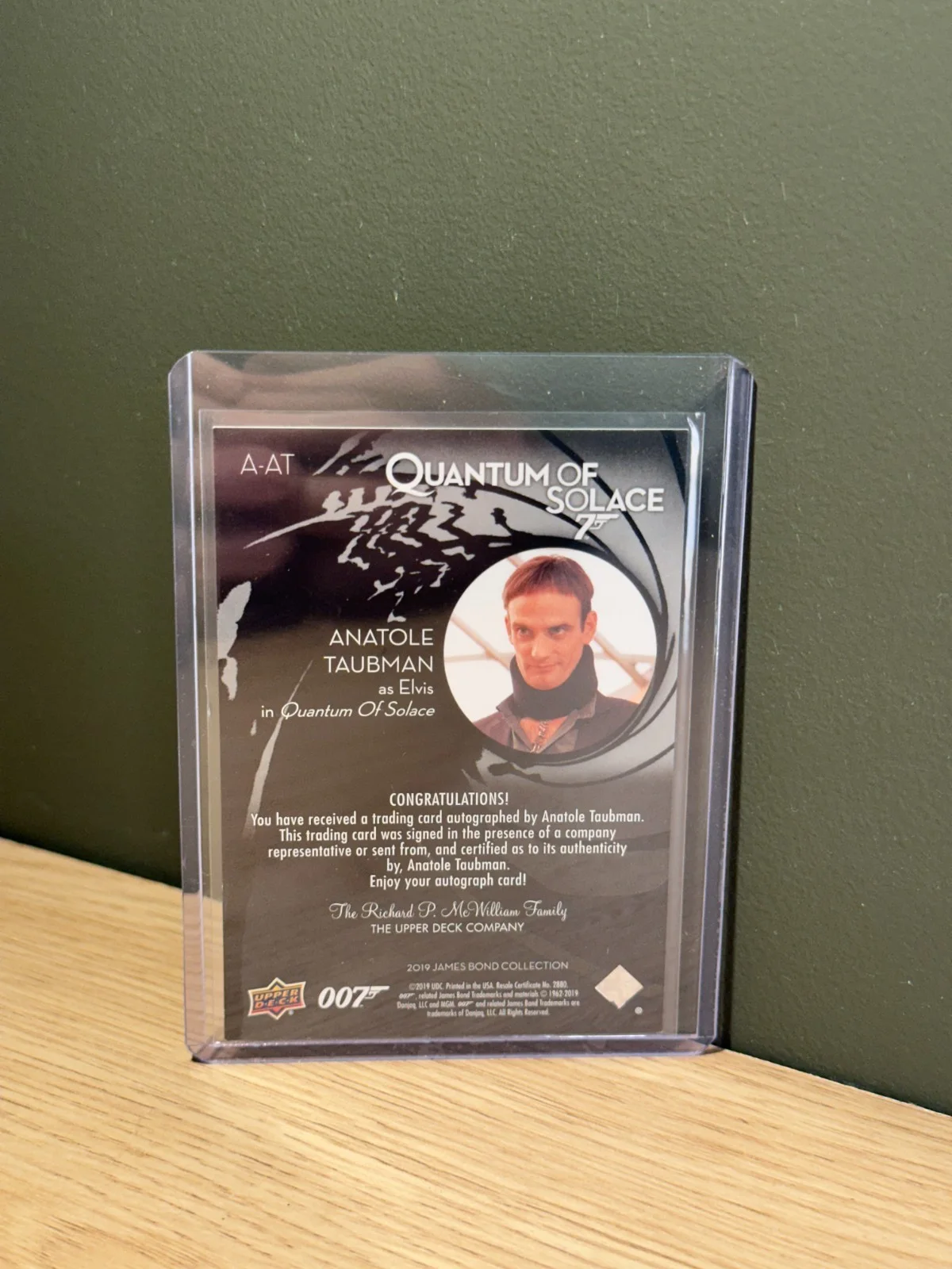 Anatole Taubman — Anatole Taubman Signed James Bond 007 Quantum of Solace Upper Deck Auto Card, image 2