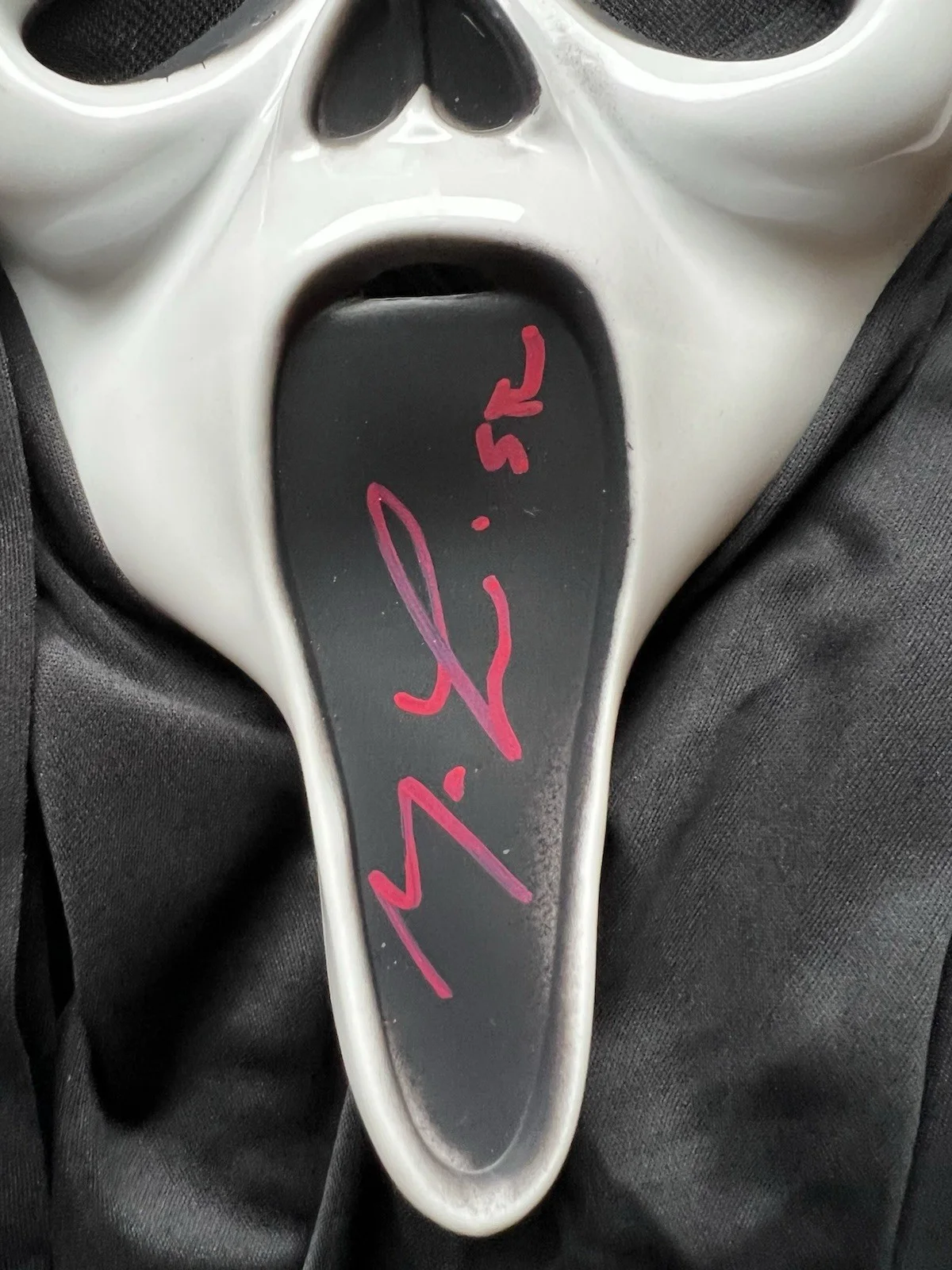 Matthew Lillard — Matthew Lillard Signed Ghostface Fun World Mask Scream JSA COA Scream Stu, image 2