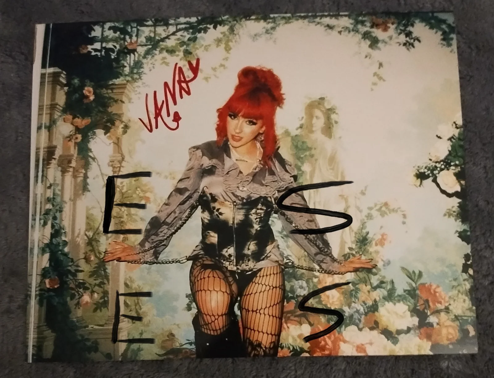VANA SIGNED YVONNE WINCKEL TRIAL & TERROR PHOTO DIE FOR ME CD LP COA #1 BEG PRAY, изображение 2