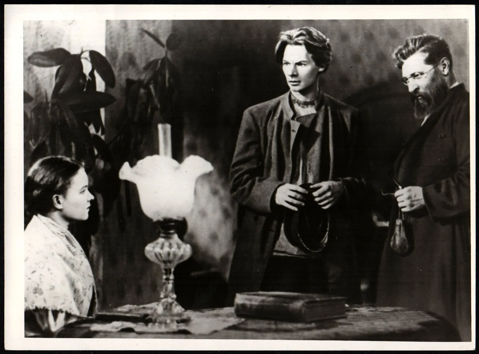 MY UNIVERSITIES 1940 Mark Donskoy, Maxim Gorky Nikolai Valbert 2 STILLS, image 3