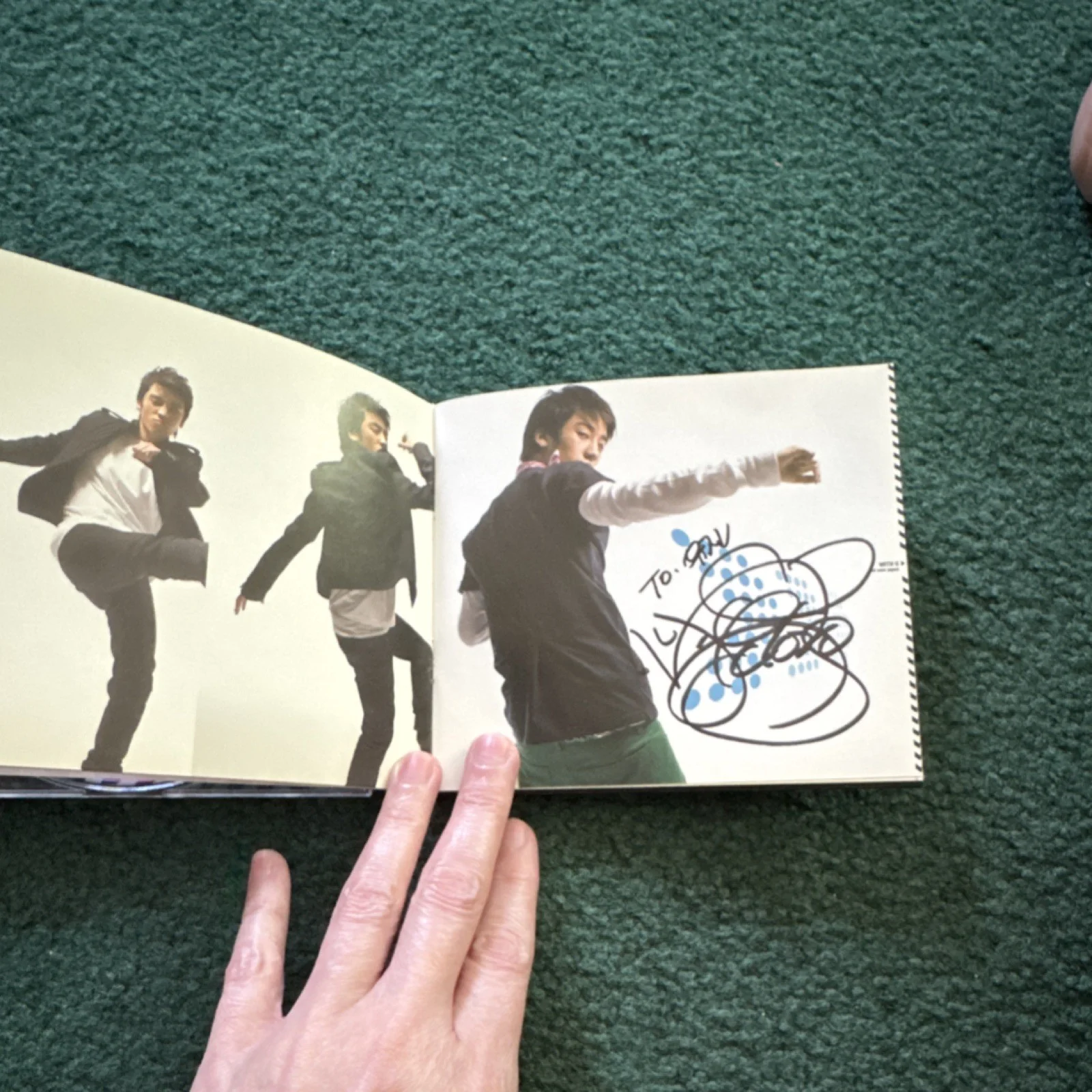 BigBang With U Original Music CD & Autographed Booklet, Collectible Signed Album, изображение 4