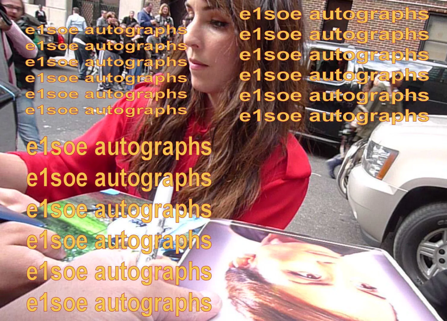 Noomi Rapace — Noomi Rapace signed Dragon Tattoo 8x10 photo - In Person Exact Proof - Alien, изображение 3
