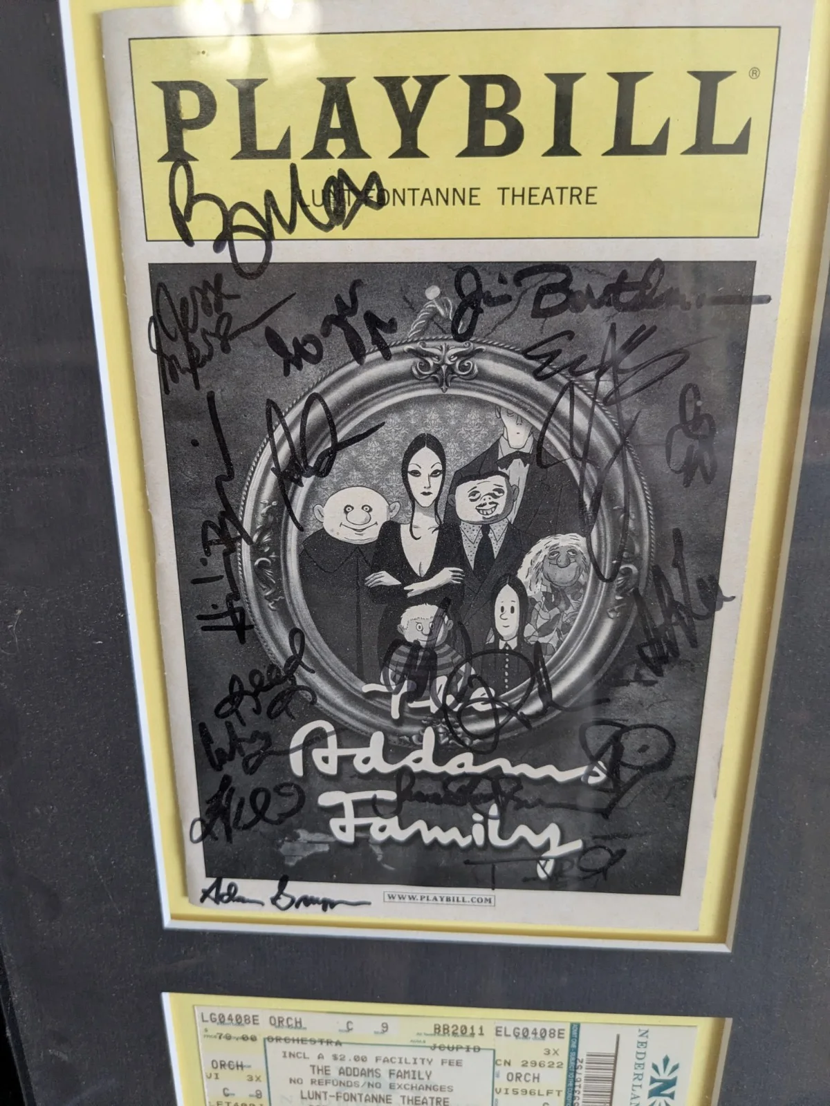 Two Signed Playbills Adams Family And How To Succeed With Theater Tickets, изображение 3