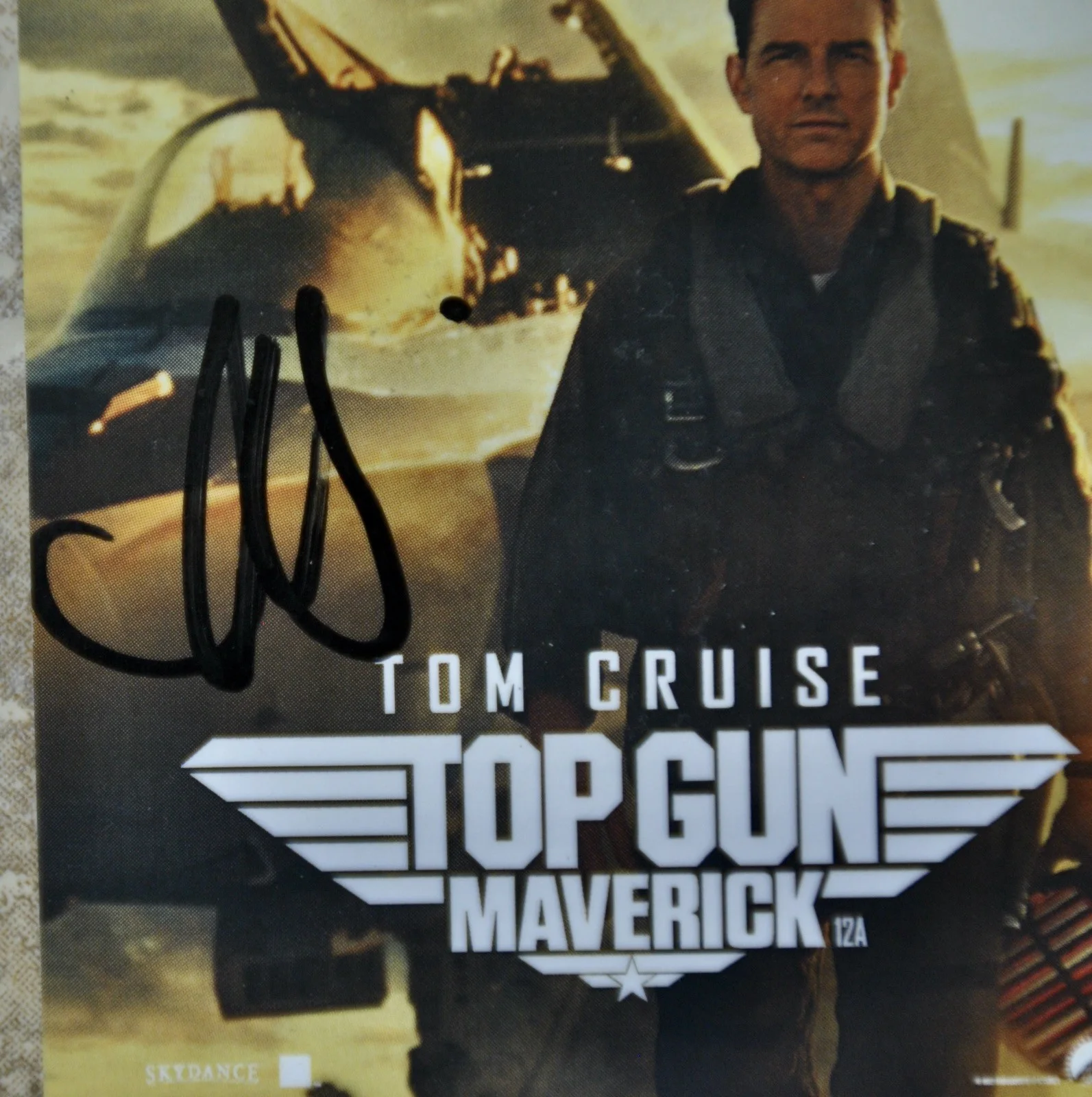 Top Gun Maverick AAA UK Premiere Pass Signed By Monica Barbaro Phoenix With COA, изображение 3