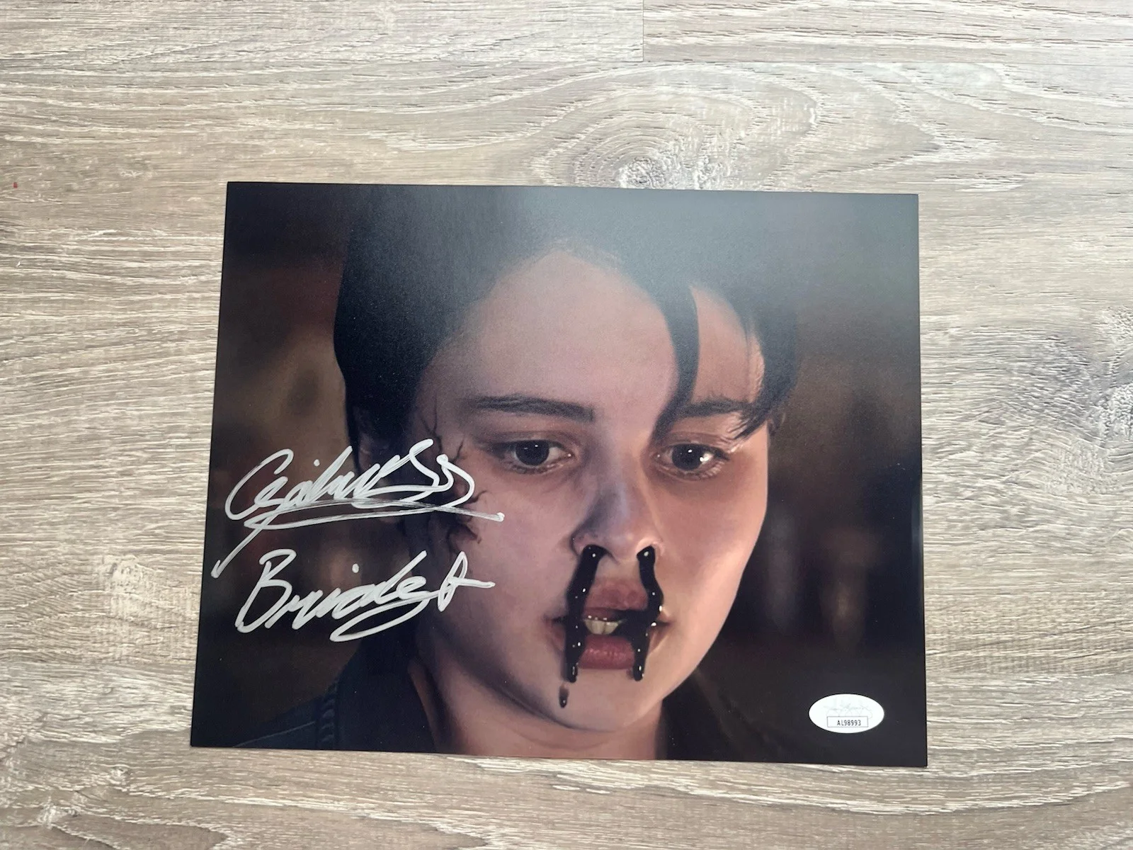 Gabrielle Echols — Gabrielle Echols Signed Evil Dead Rise 8x10 Photo JSA COA Horror Autograph, изображение 2