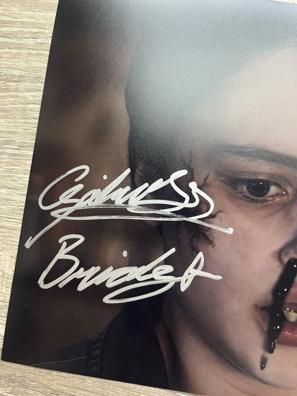 Gabrielle Echols — Gabrielle Echols Signed Evil Dead Rise 8x10 Photo JSA COA Horror Autograph, изображение 4