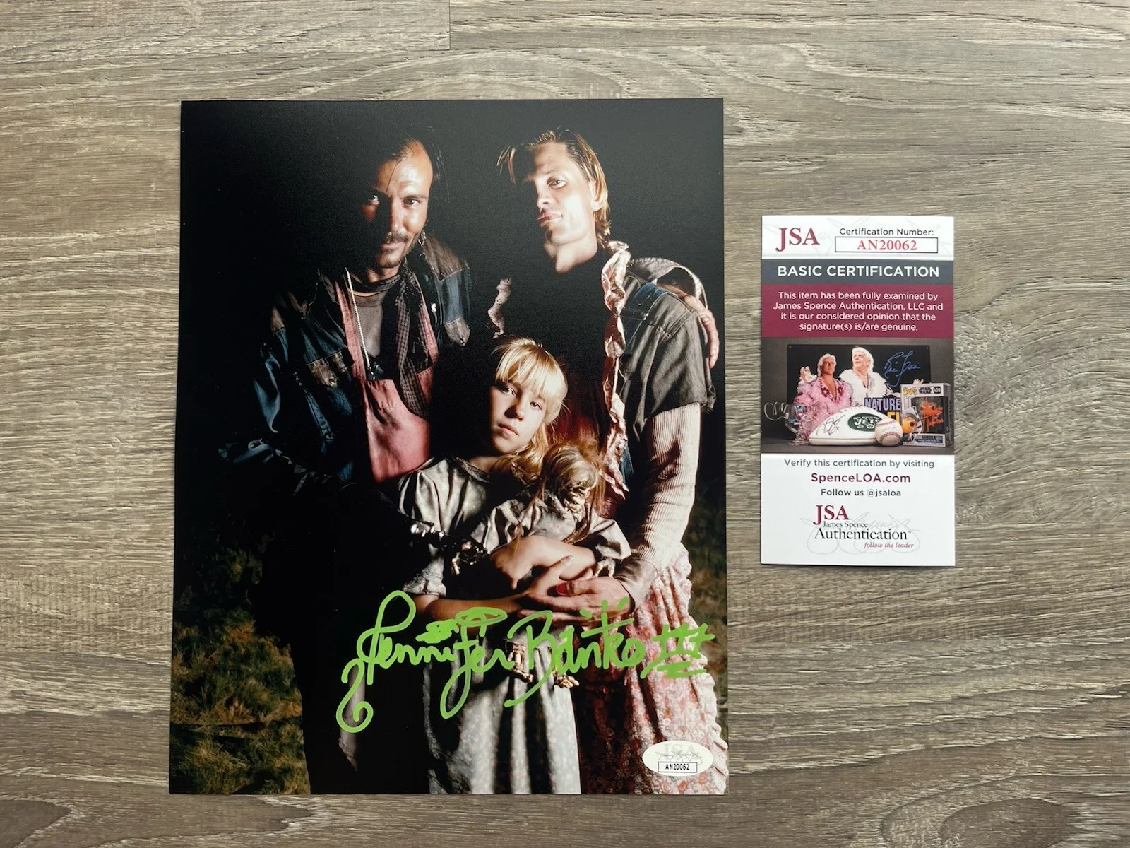 Jennifer Banko — Jennifer Banko Signed 8x10 Photo JSA COA Leatherface Texas Chainsaw Massacre III