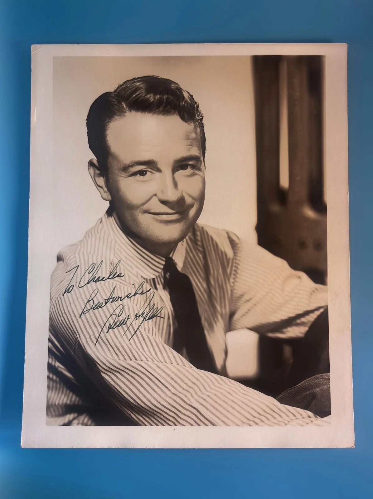 Lew Ayres — Lew Ayres Signed Photo 8x10 Photography COA JSA Autographs Hollywood Actor Photo, изображение 2