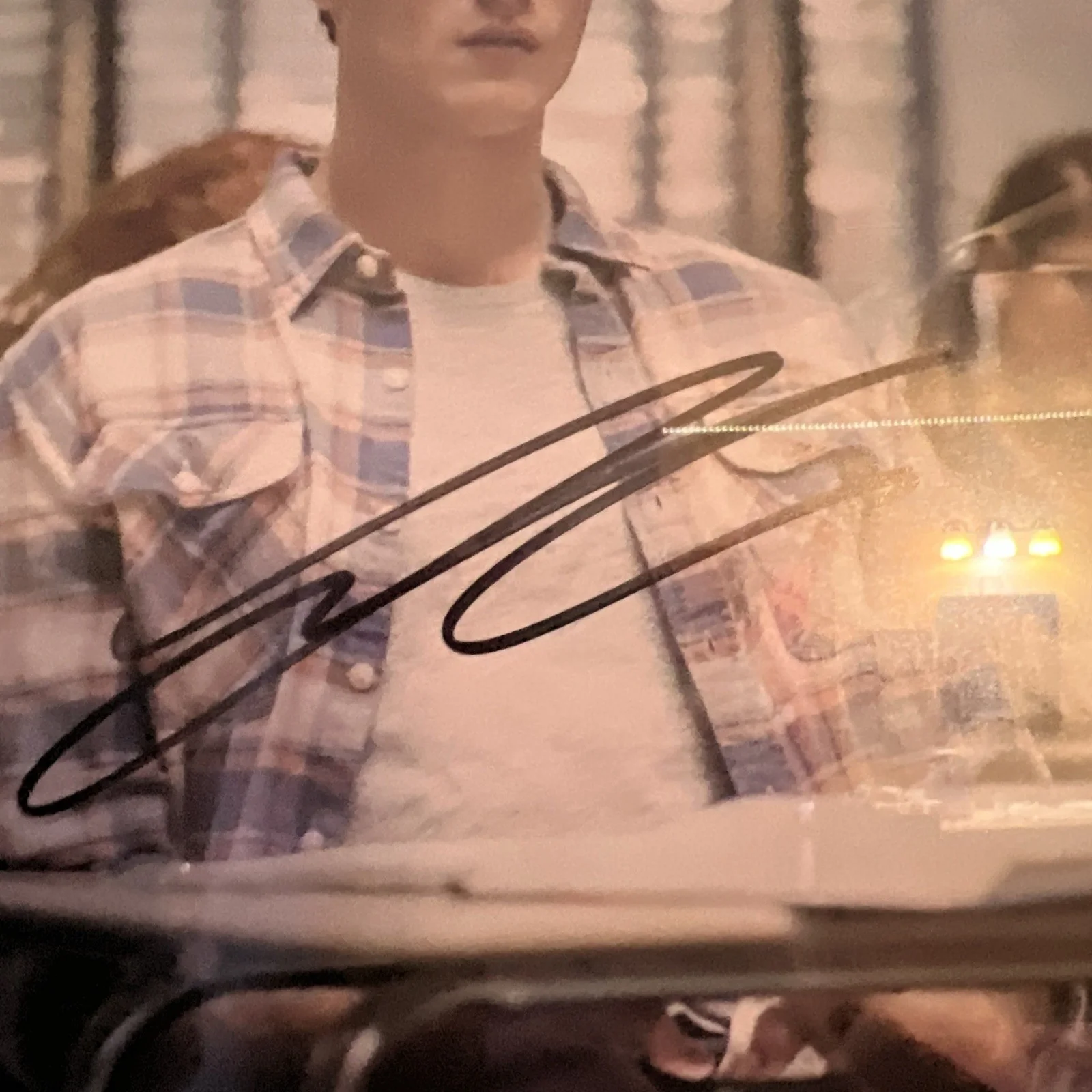 Jacob Elordi Signed 8x10 Photo Euphoria Autograph ACOA COA Nate Jacobs, изображение 3