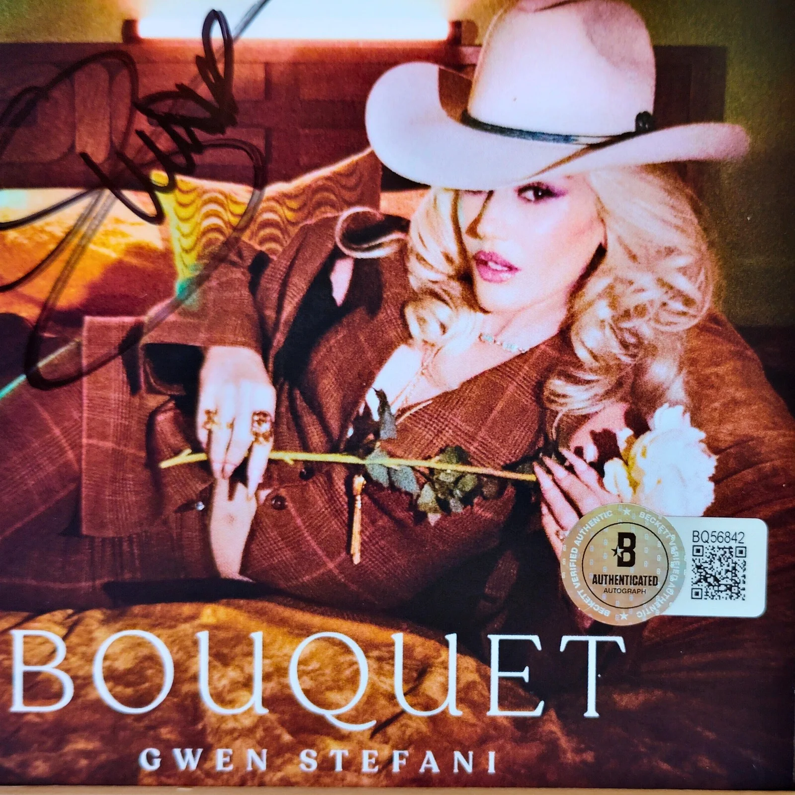 Gwen Stefani — Gwen Stefani Signed Bouquet CD Framed Beckett BAS COA Country Pop Music Album, image 3