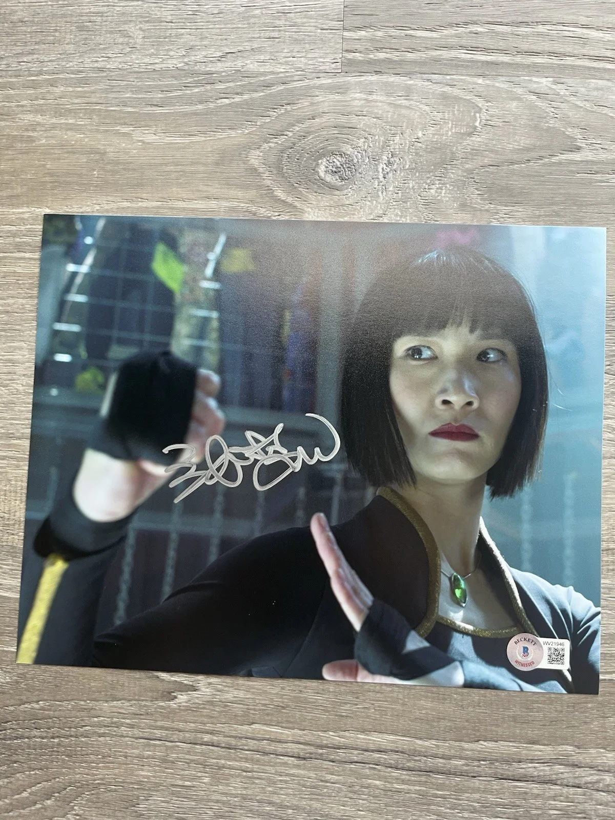 Meng'er Zhang — Meng'er Zhang Signed Shang Chi 8x10 Photo Xialing Beckett COA Marvel Autograph, изображение 5