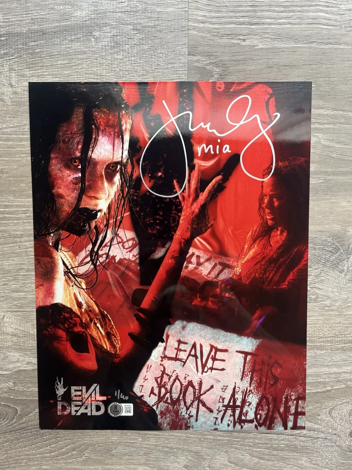 Jane Levy — Jane Levy Signed Metallic Evil Dead 11x14 Photo Beckett COA Mia Horror Auto, image 2