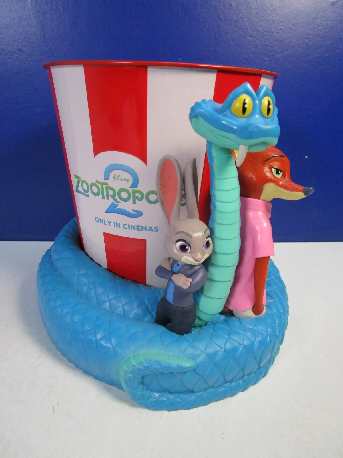 large ZOOTROPOLIS 2 POPCORN BUCKET MOVIE CINEMA official merch, изображение 2