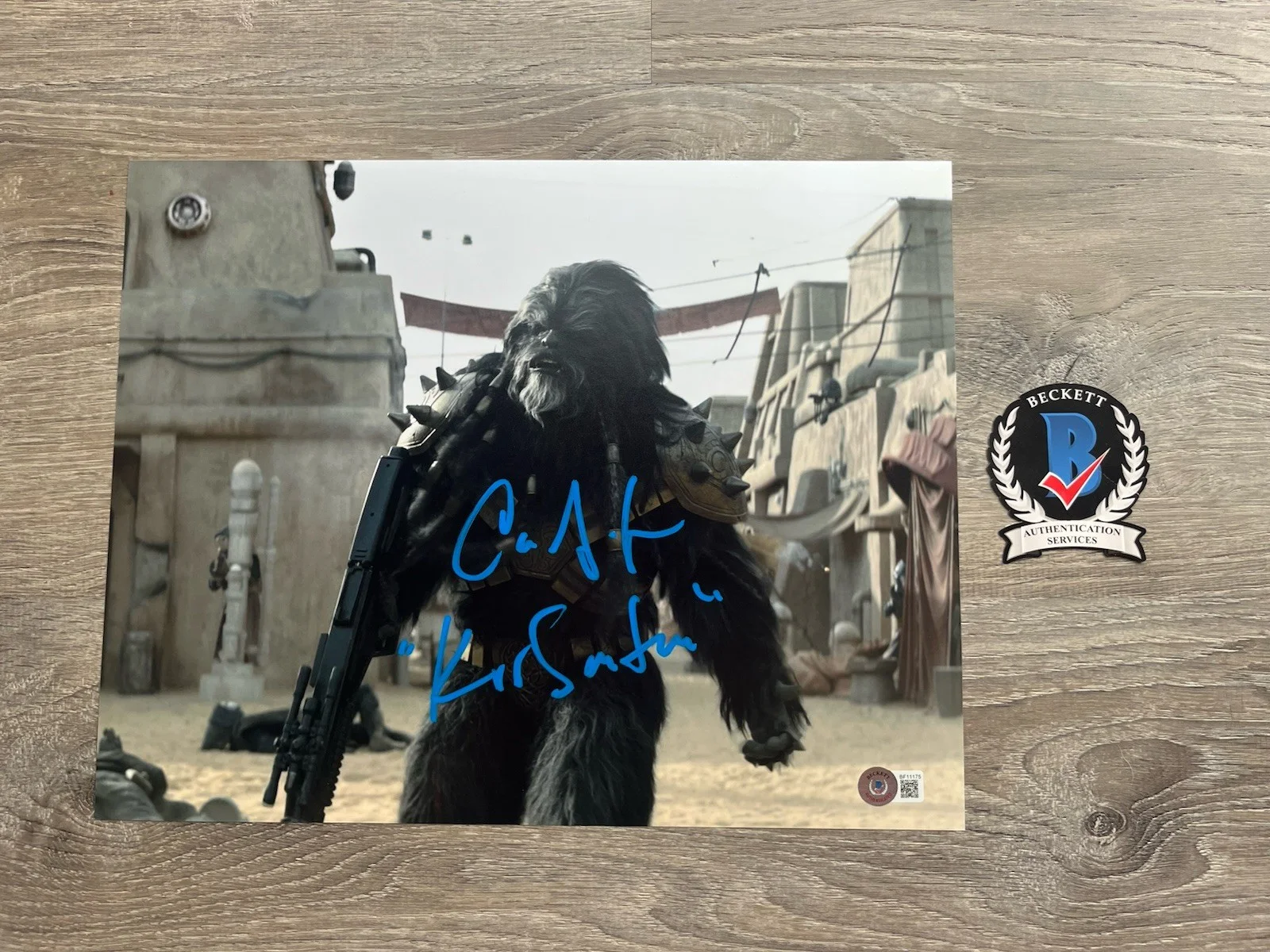 Carey Jones — Carey Jones Signed Krrsantan 11x14 Photo Beckett COA Book Of Boba Fett Star Wars