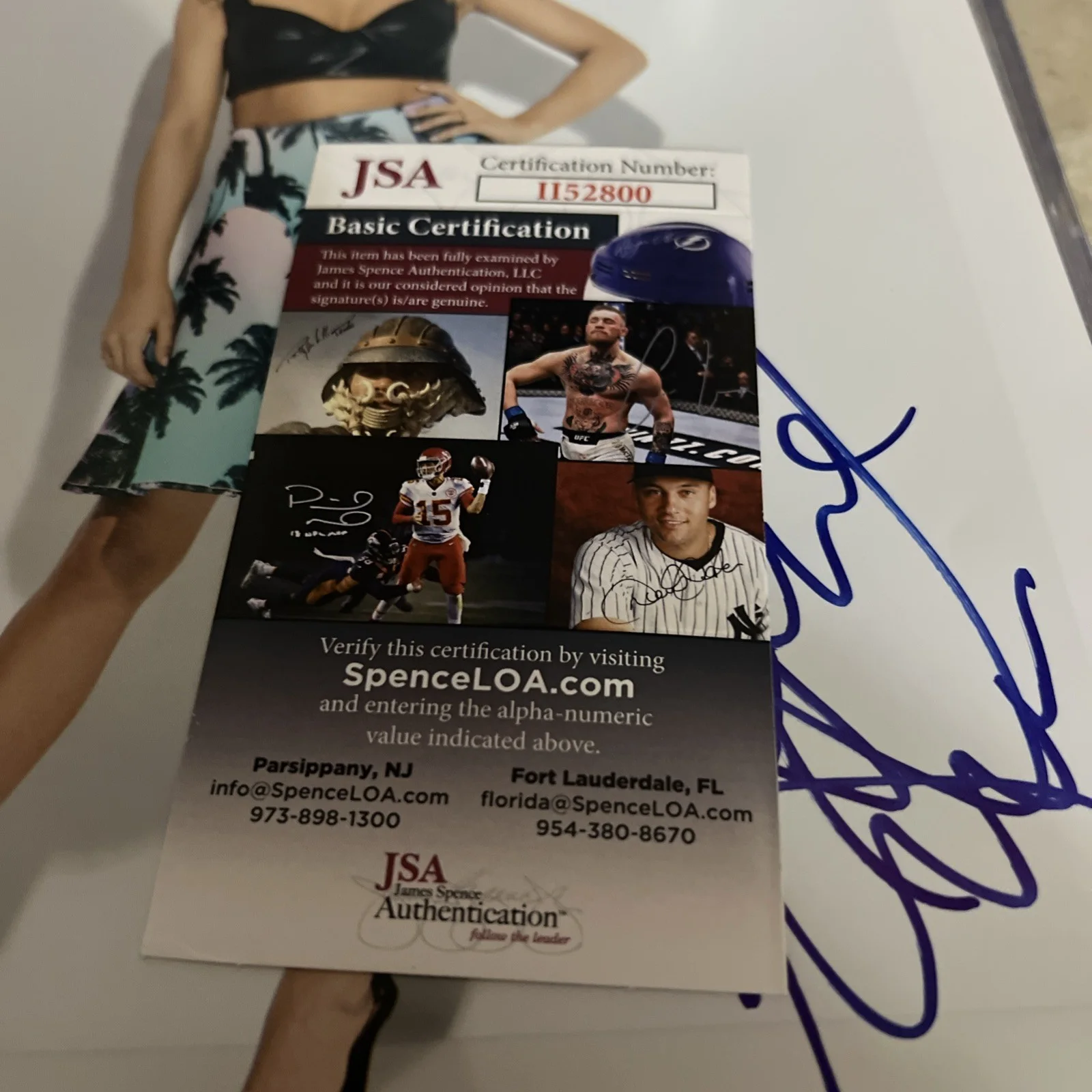Anne Winters Signed 8x10 Photo Actress 13 Reasons Why Autograph JSA COA, изображение 4