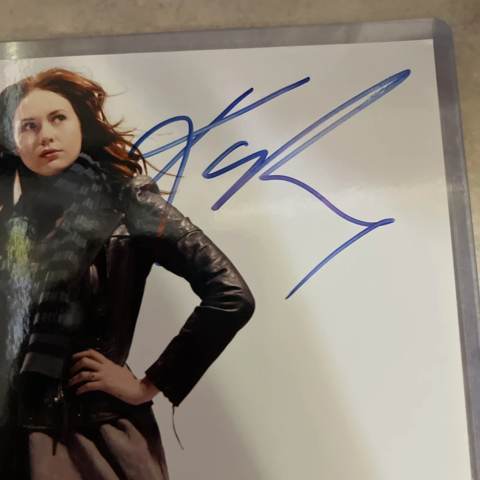 Karen Gillan Signed 8x10 Photo Marvel Nebula Doctor Who Autograph JSA COA, image 2