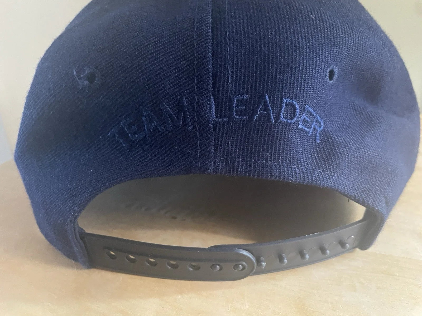 Vintage 1997 TKR Team Knight Rider Navy Cap W/“Team Leader” on back- NEW no tag, изображение 5