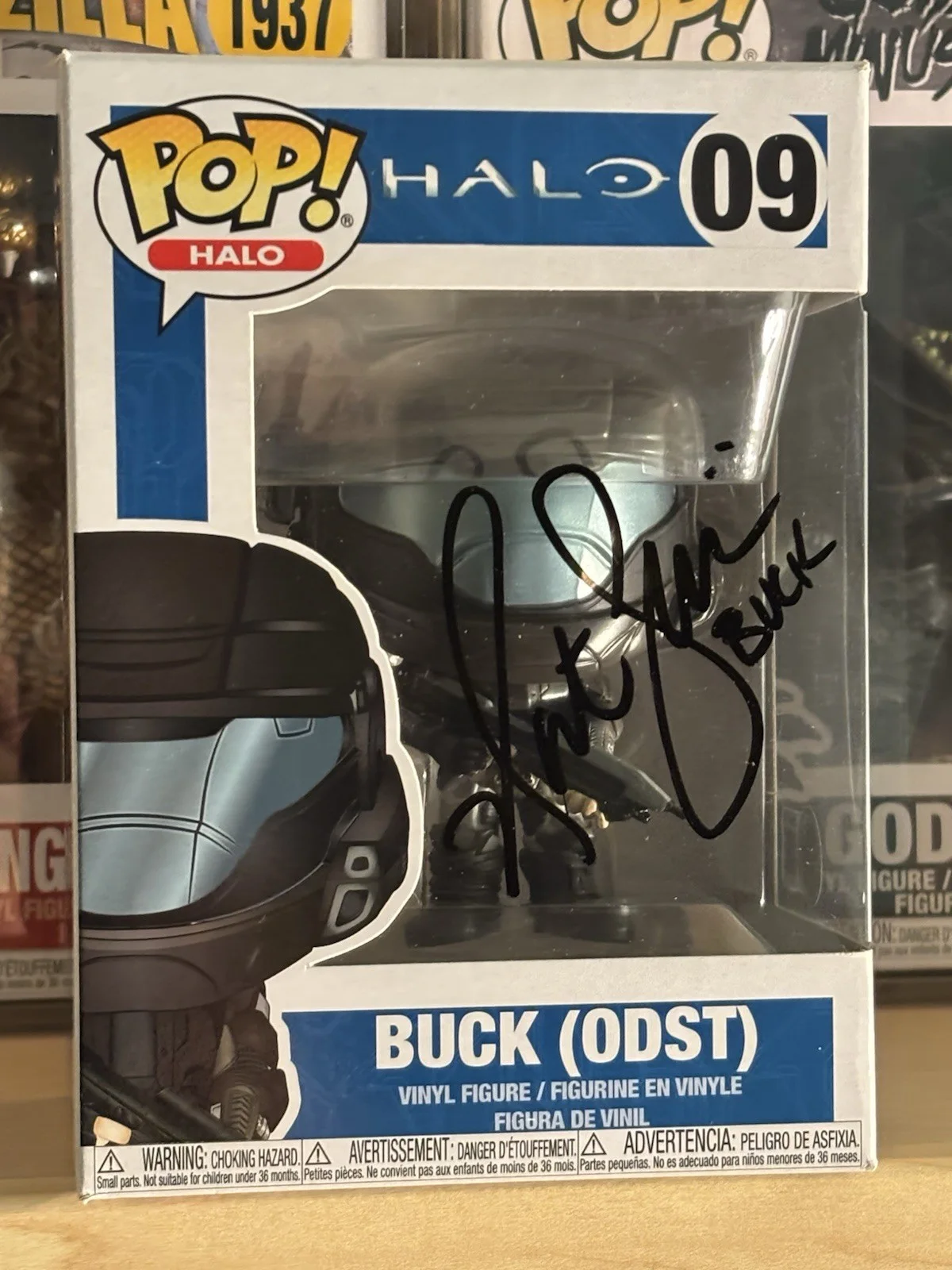 Nathan Fillion — Nathan Fillion Signed Autograph Halo Buck Funko Pop #09 Beckett COA, изображение 2