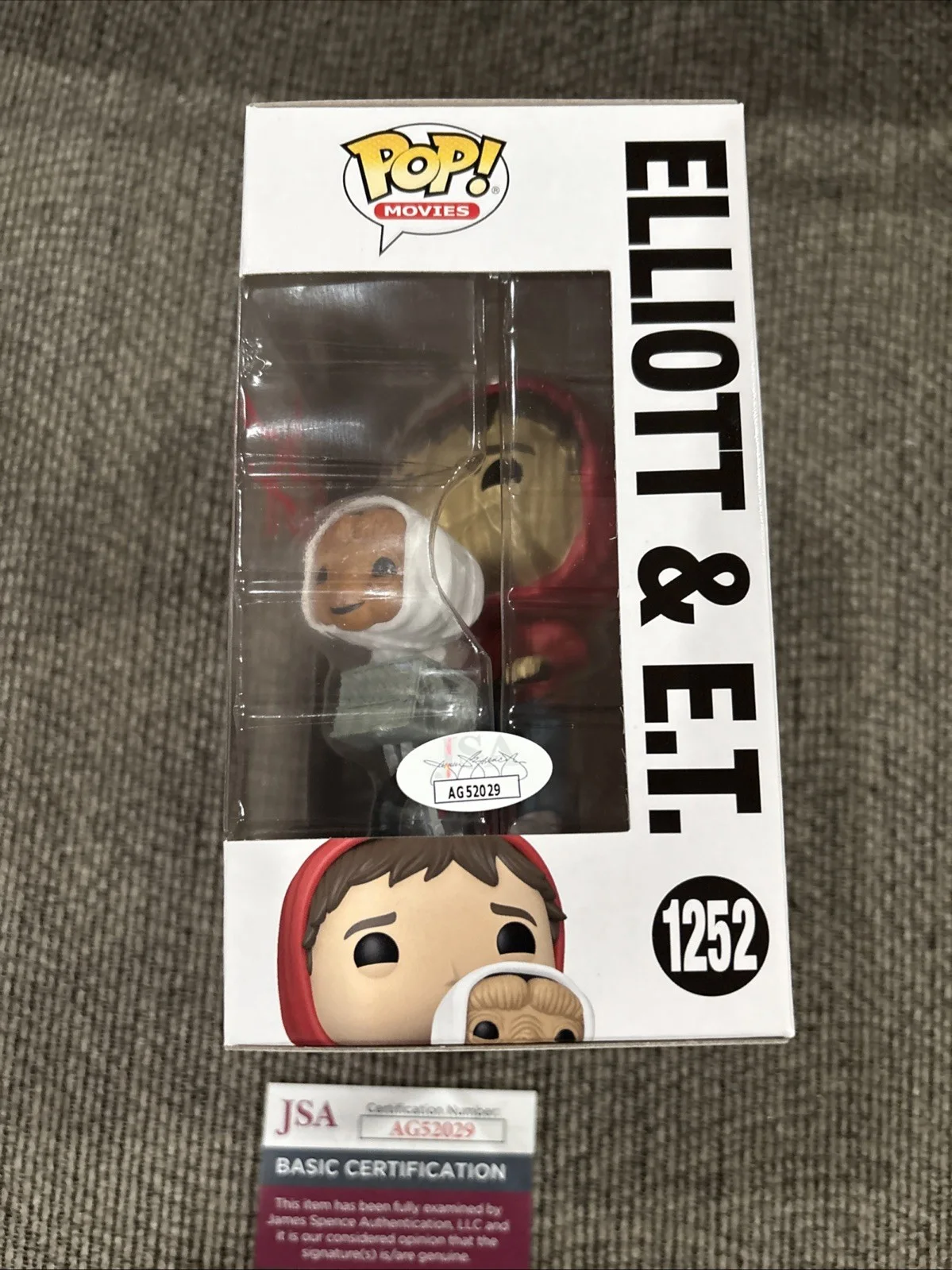 Henry Thomas — Signed Henry Thomas Elliott & E.T. #1252 Funko Pop JSA COA Autographed, image 4