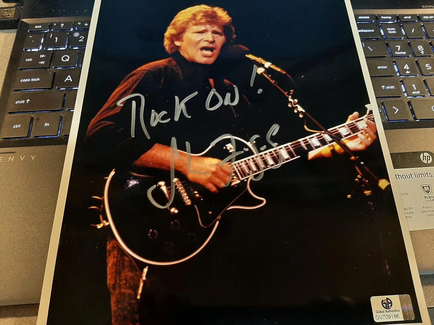 John Fogerty — * JOHN FOGERTY / Creedance CCR * signed "In Concert" 8x10 photo / 3 COA's, изображение 3