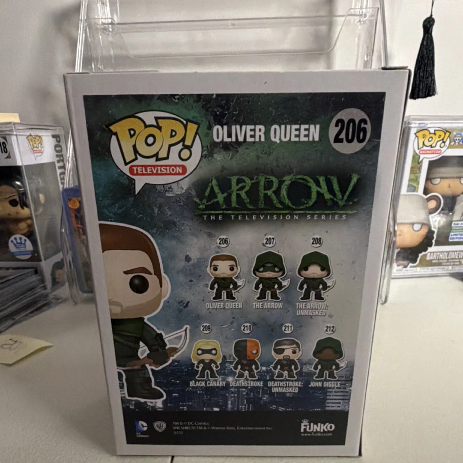 Oliver Queen — Funko Pop Arrow Oliver Queen #206 Autographed Television Figure, image 3