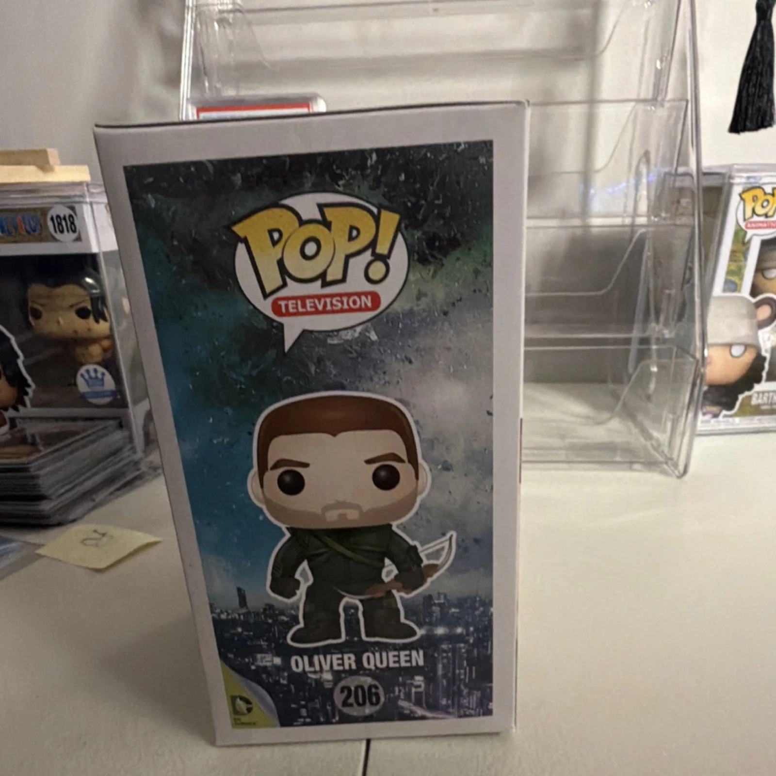 Oliver Queen — Funko Pop Arrow Oliver Queen #206 Autographed Television Figure, image 4