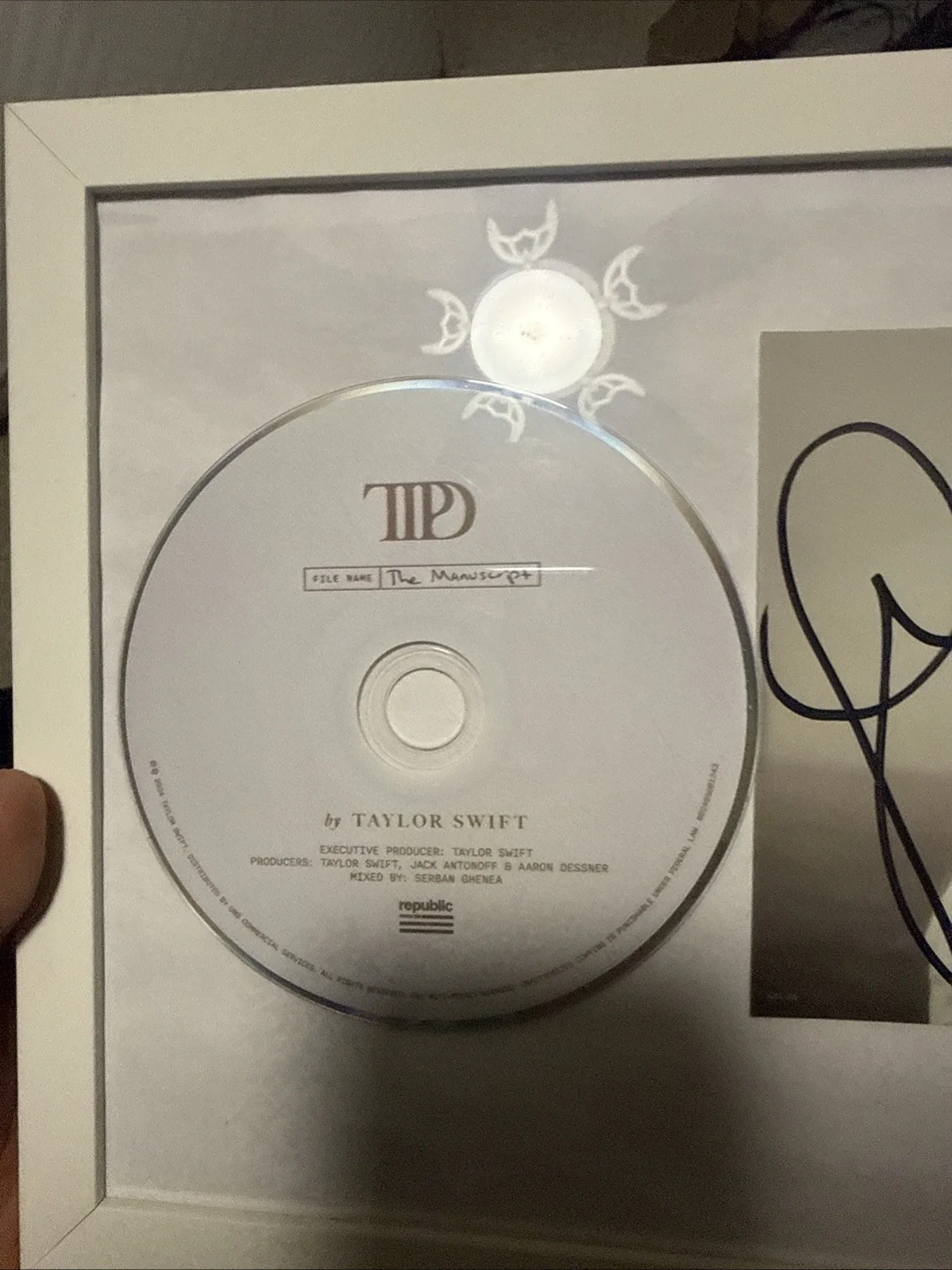 Taylor Swift Signed Tortured Poets CD In Frame, image 3