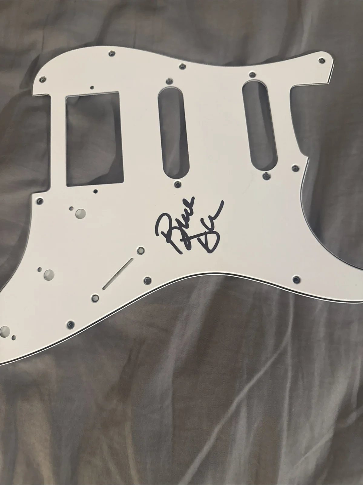 BLUE OYSTER CULT Autograph Signed Pick guard BUCK DHARMA Guitarist, image 3
