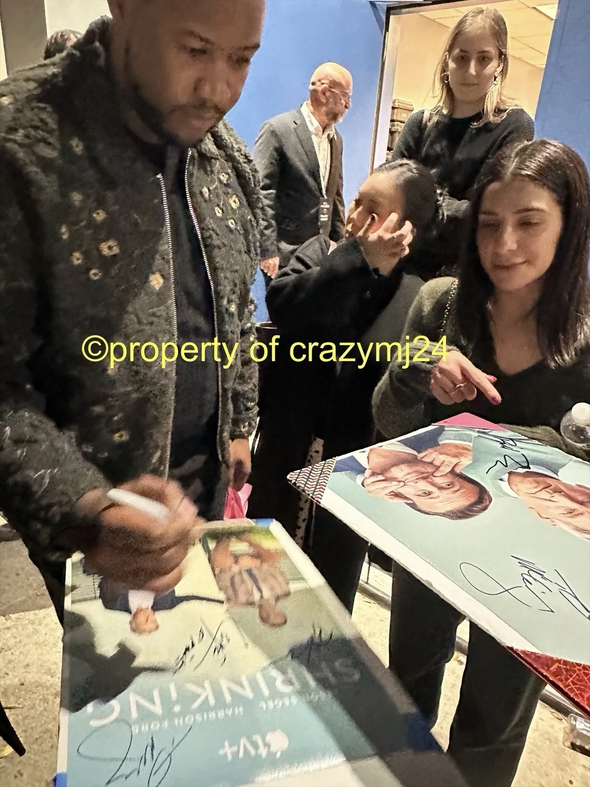 8 Signed Shrinking Jason Segel Jessica Williams Michael Urie Autograph SWAU COA, изображение 5