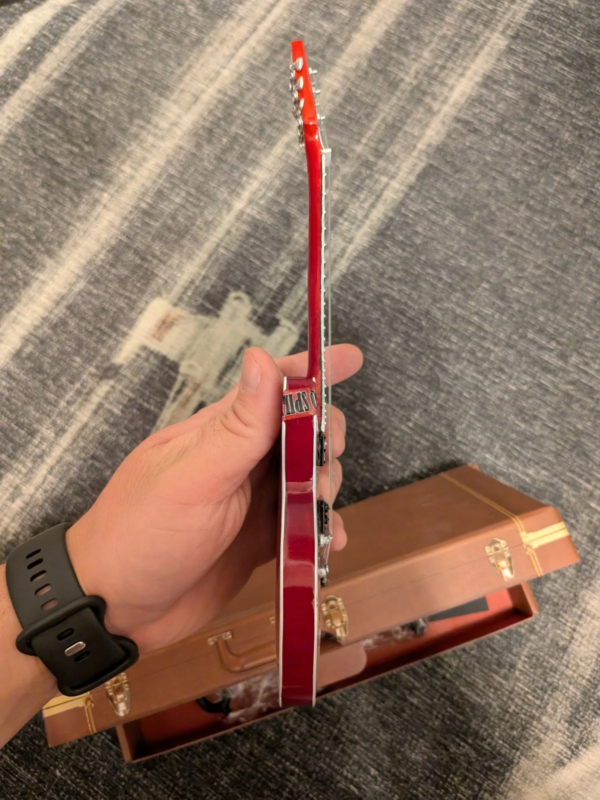 Tom Delonge Box Car Racer Gibson ES-335 Miniature Guitar Replica (Blink-182), image 3