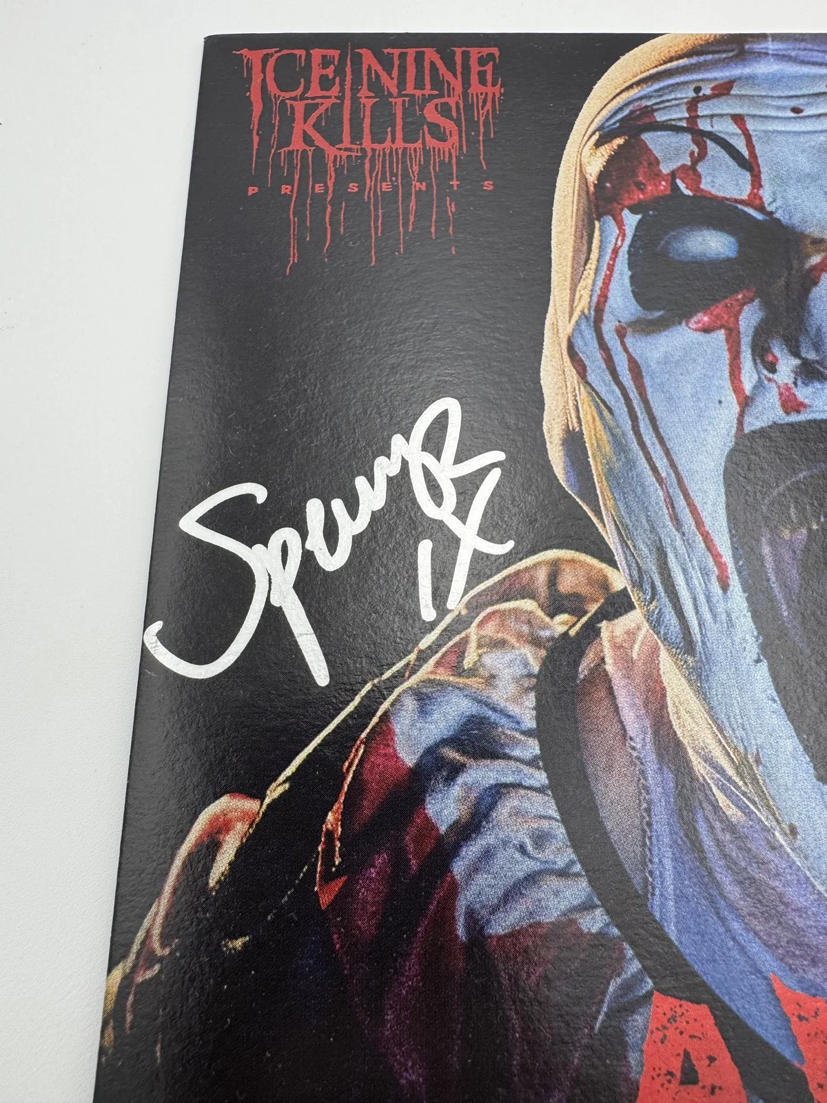 Spencer Charnas signed Ice Nine Kills A Work of Art 7" Vinyl Terrifier BAS 672, изображение 2