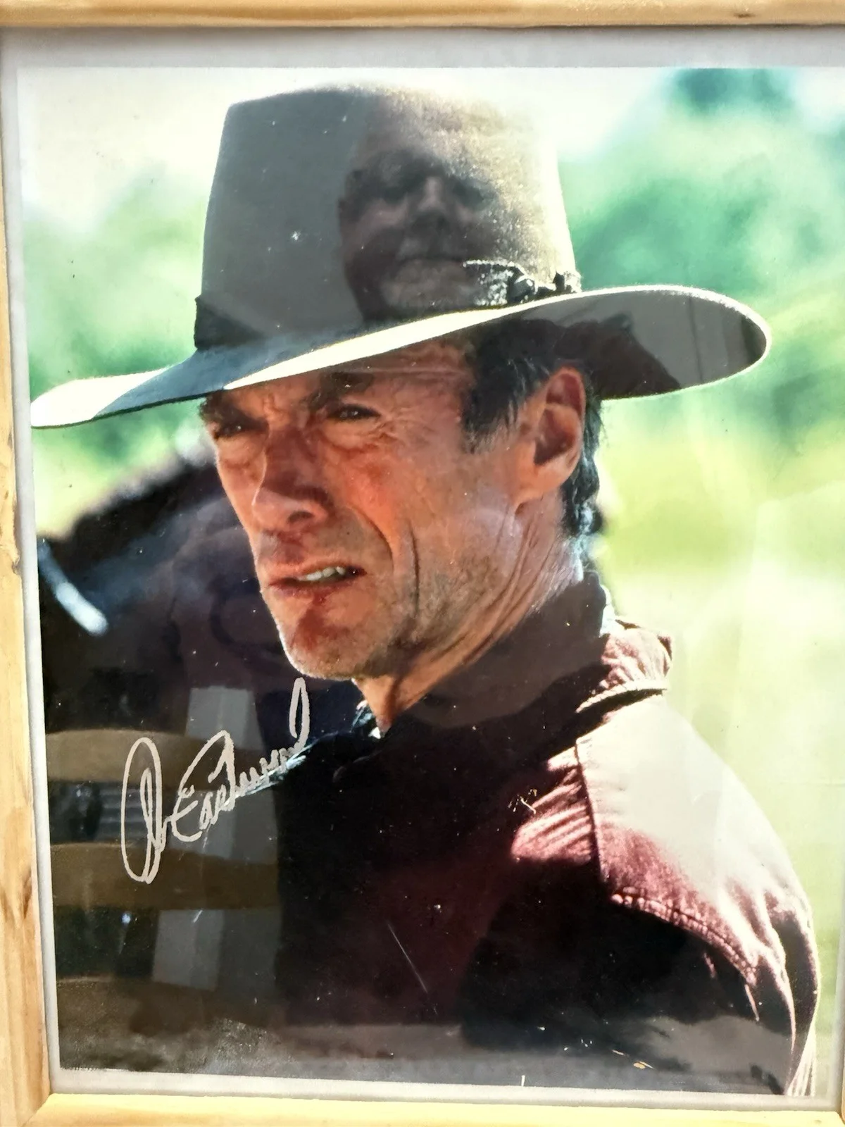Clint Eastwood “Unforgiven” Autographed Framed 8x10 Photo w/Cert Of Authenticity, изображение 2