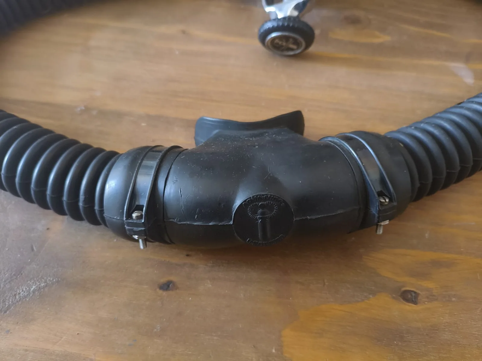 James Bond Film Props - Thunderball 1965 - RARE TWIN HOSE SCUBA REGULATOR, image 3