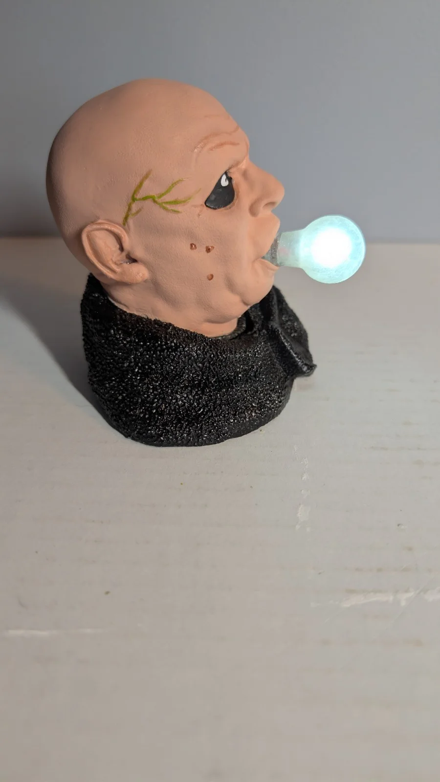 Addams Family Uncle Fester Lighted Ceramic Figure Bulb Also Glows In The Dark, image 4