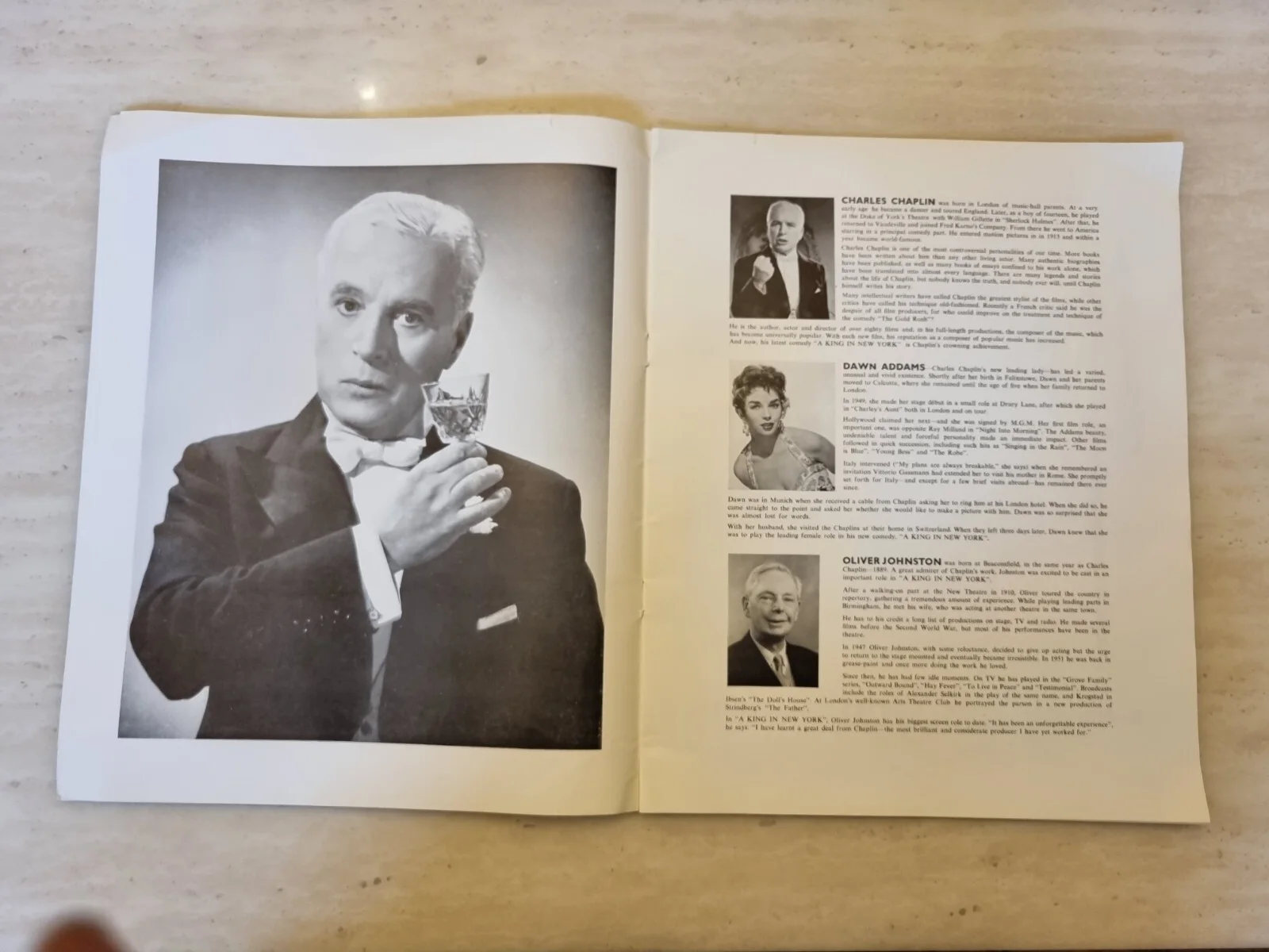 World Premiere of Charles Chaplin in A King in New York Very Rare Programme, image 4