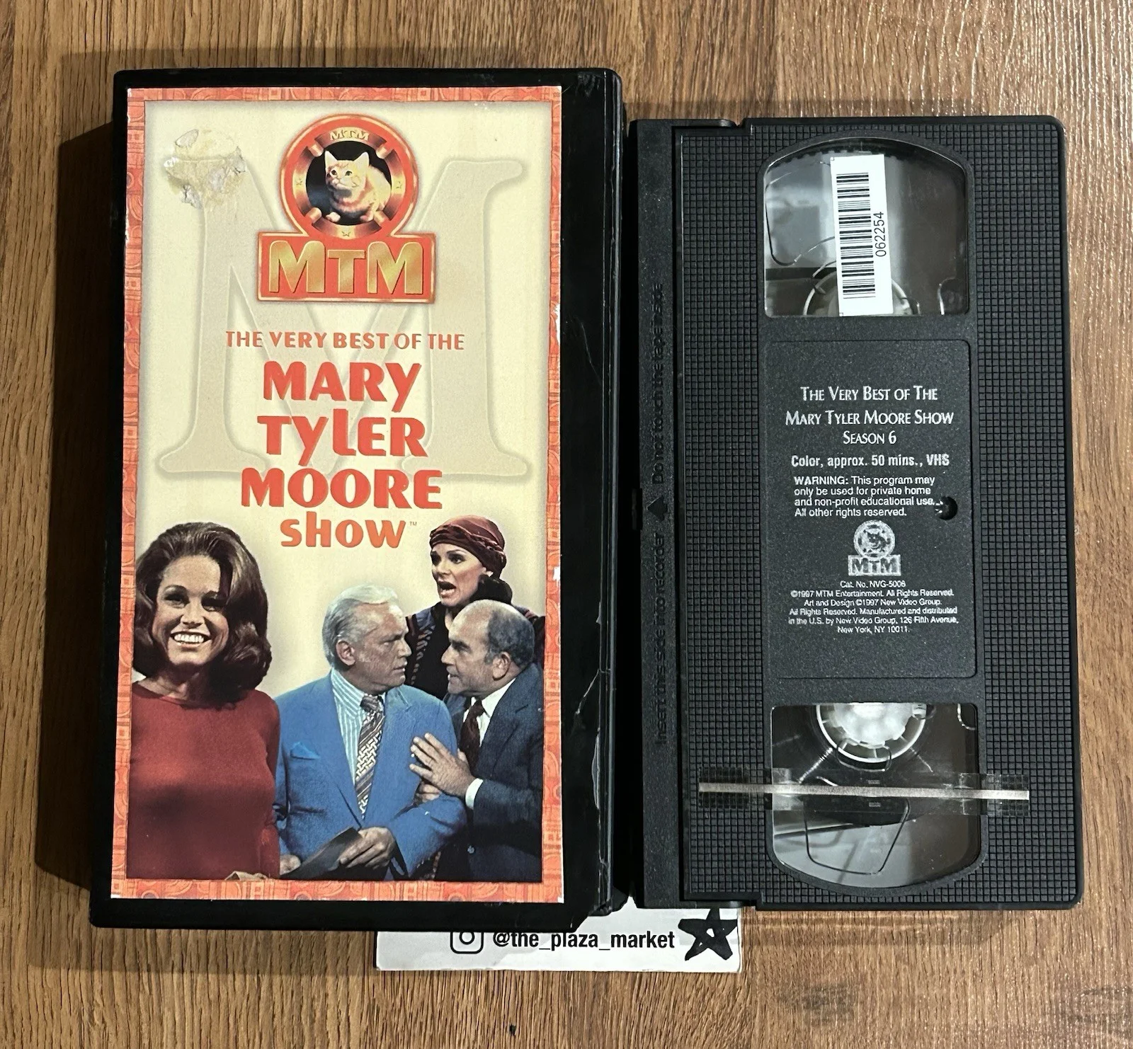 Betty White Signed Mary Tyler Moore VHS autographed, image 3