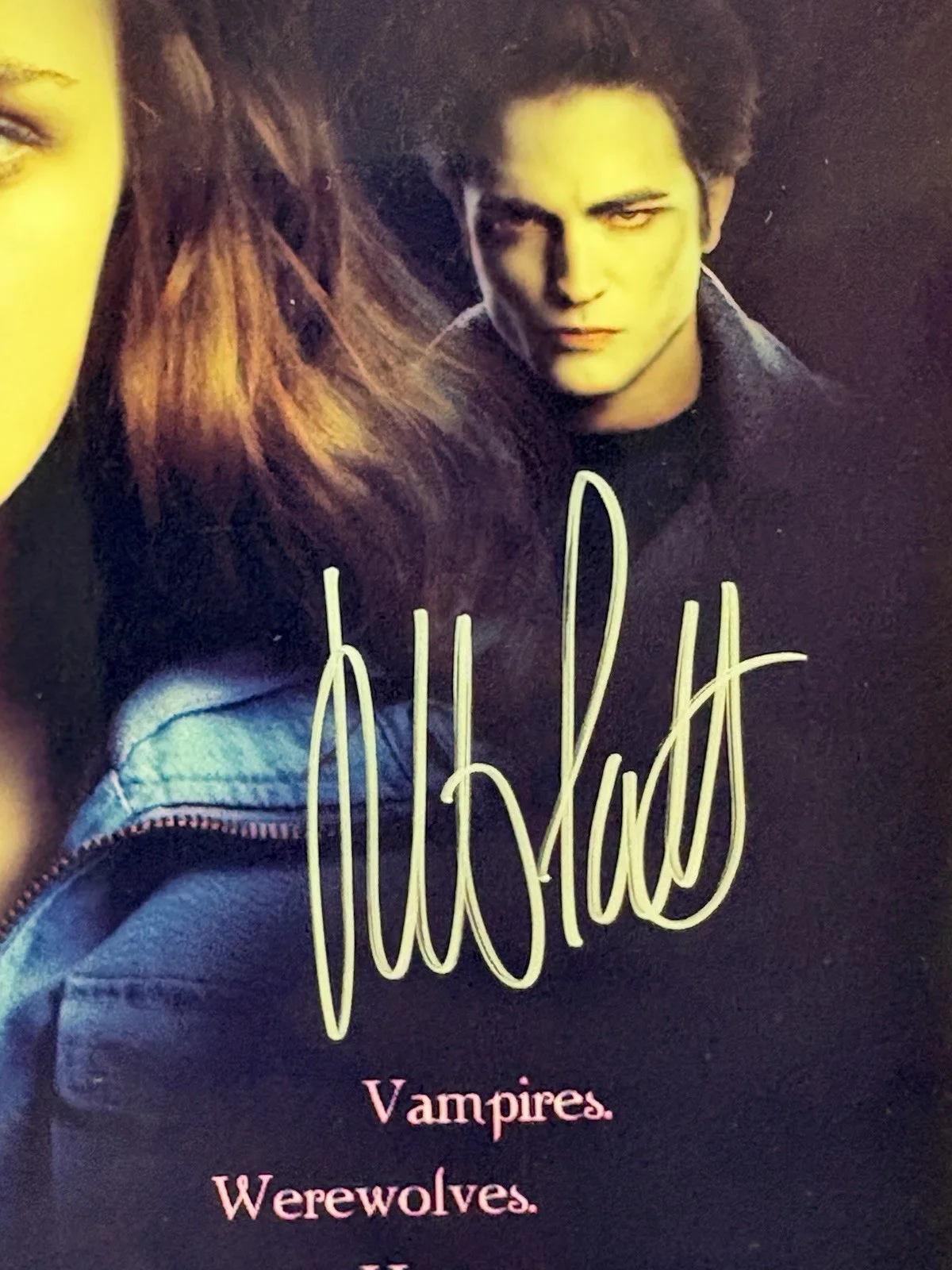 ECLIPSE CAST — Twilight Saga ECLIPSE - CAST SIGNED PHOTO - Kristen Stewart, Pattinson, Lautner, image 4