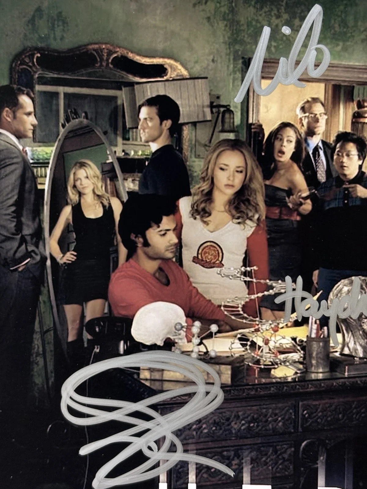 HEROES CAST — Rare - HEROES TV Show SIGNED 8x10 by CAST - Hayden Panettiere ALI LARTER Milo ++, изображение 2