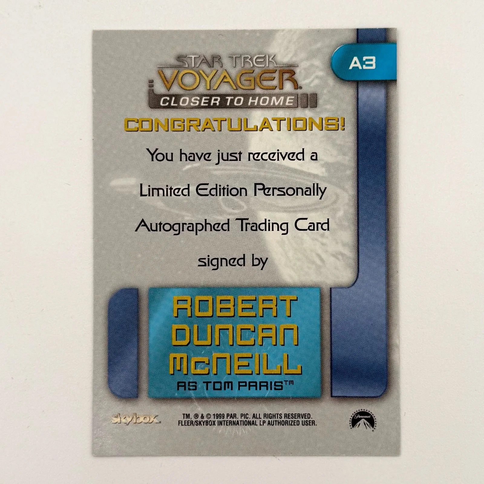 Robert Duncan McNeill — Star Trek Voyager Autograph Robert Duncan McNeill Tom Paris Signed SkyBox, image 2