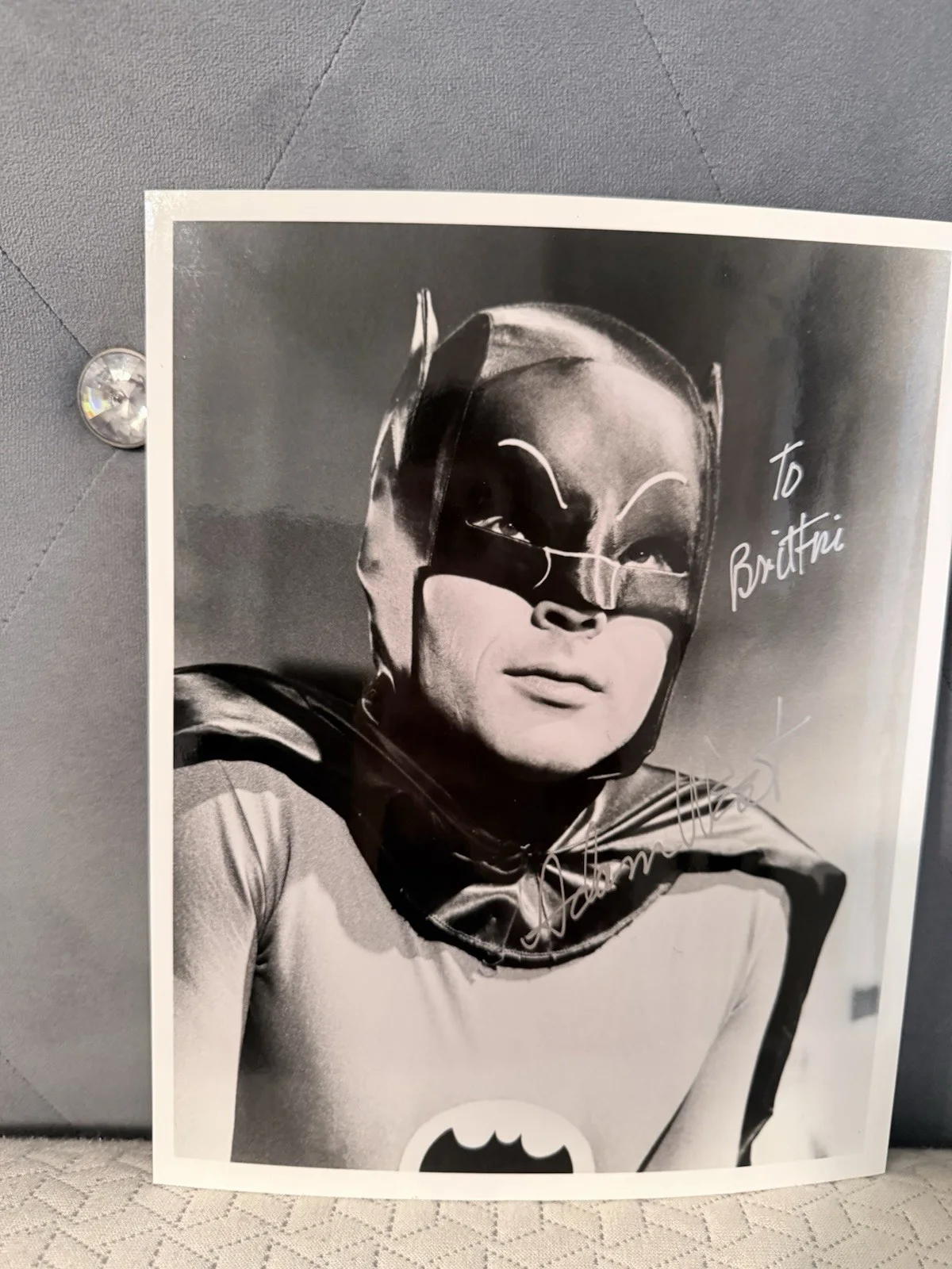 Adam West — Adam West Signed Original Batman TV Photo Dallas Fantasy Fair 1994 Autograph, изображение 2