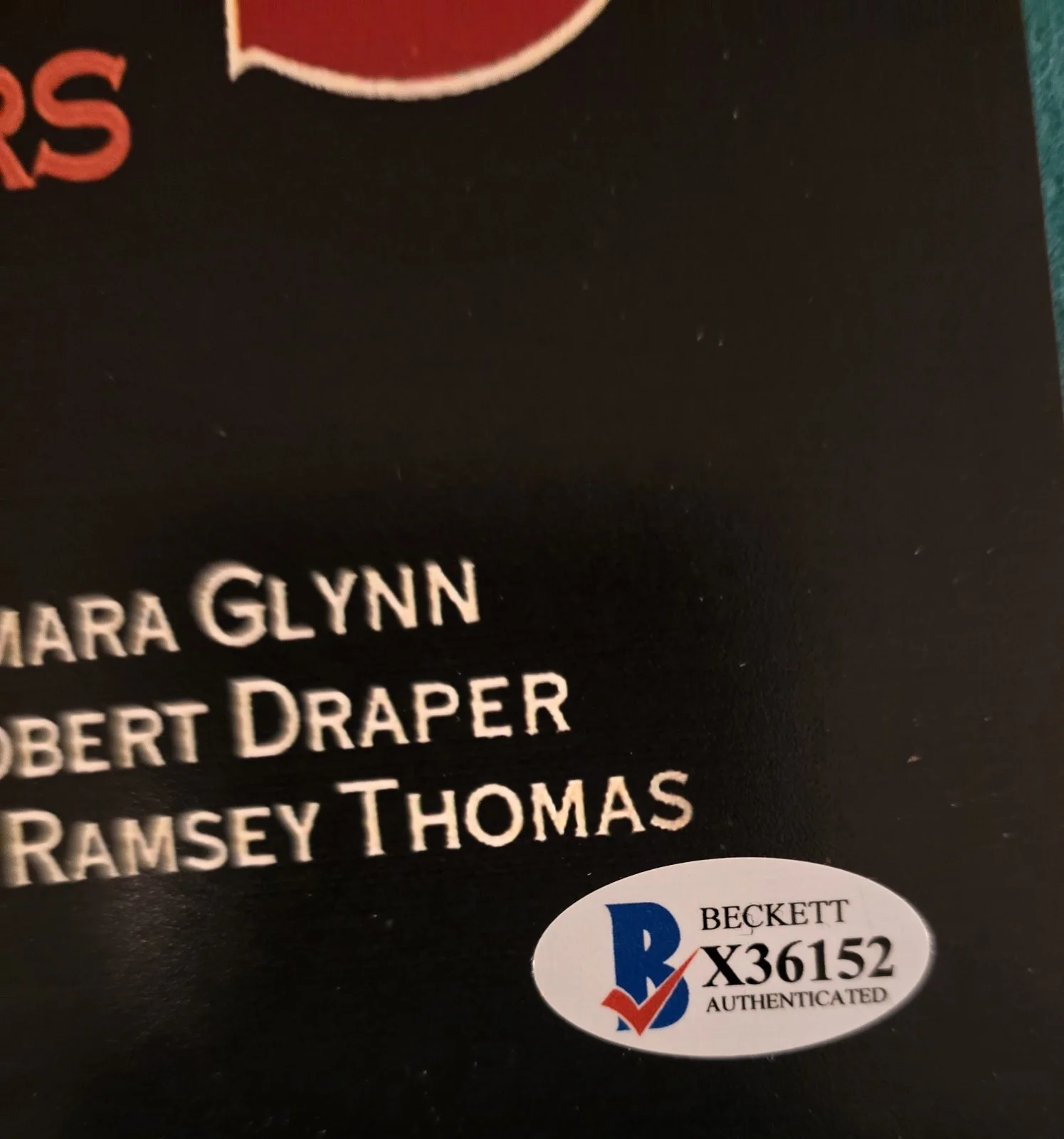 Danielle Harris — Danielle Harris Signed 12x18 Halloween 5 Beckett Sticker Only, image 2