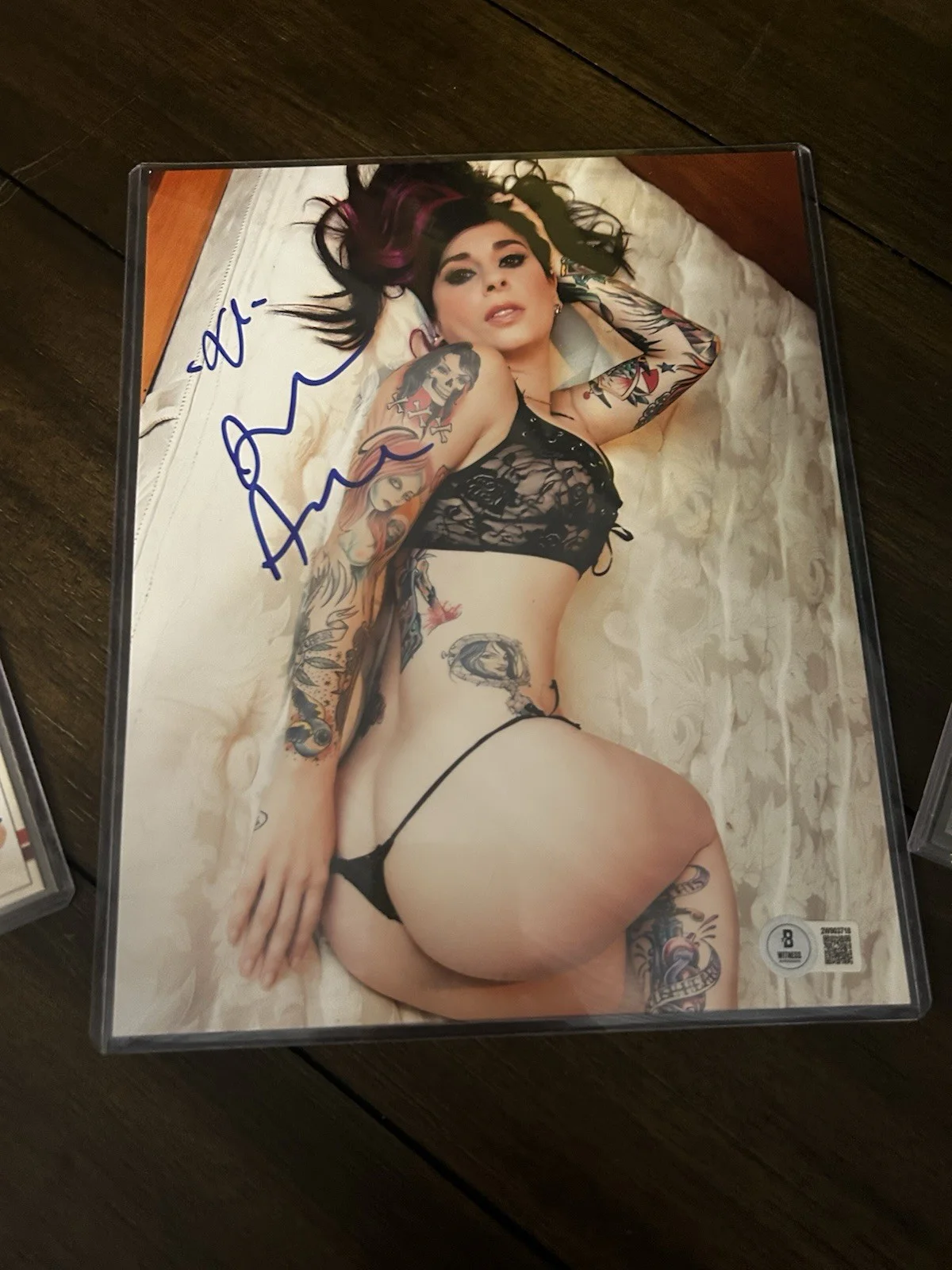 Joanna Angel Autographed photo & cards Signed Beckett Authenticated adult star, изображение 3