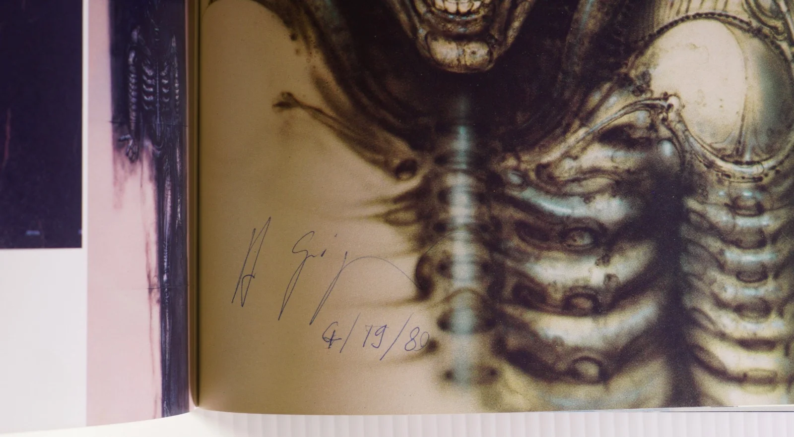 H.R. Giger — H.R. Giger SIGNED 1980 Giger’s Alien Book – Original Xenomorph Art RARE OBO, изображение 2