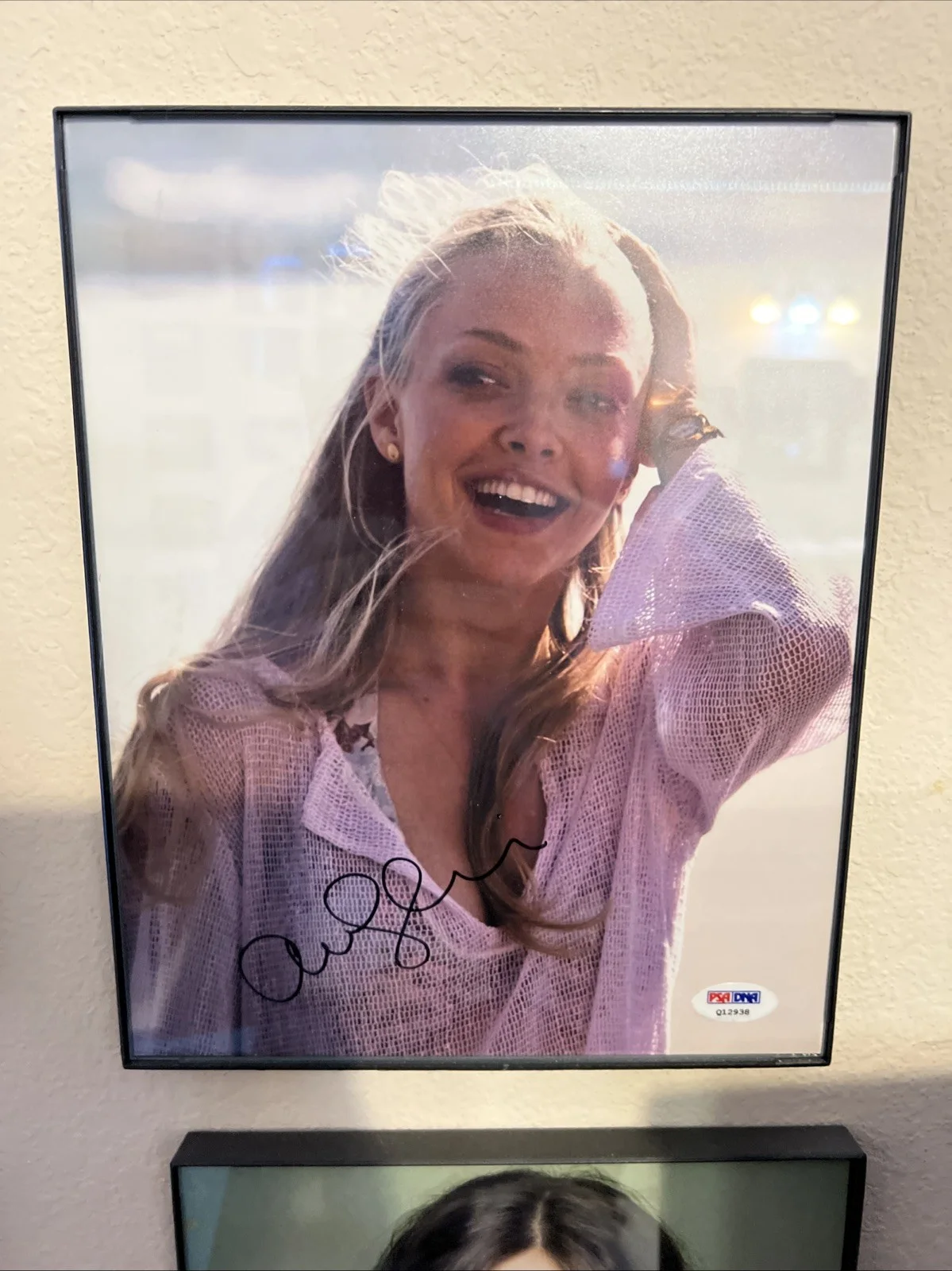 Amanda Seyfried — AMANDA SEYFRIED Autograph SIGNED 8x10 PHOTO PSA/DNA CERTIFIED AUTHENTIC Y71701