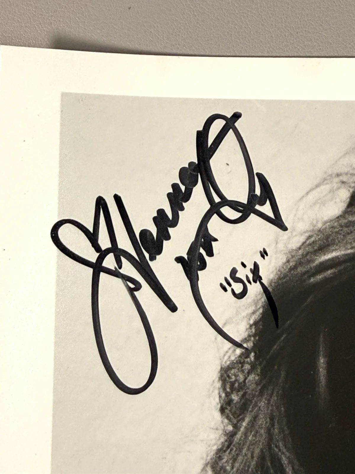 Jenna Von Oy — Jenna Von Oy Signed Autograph Headshot 8x10 Photo Stars as Six on Blossom, изображение 3