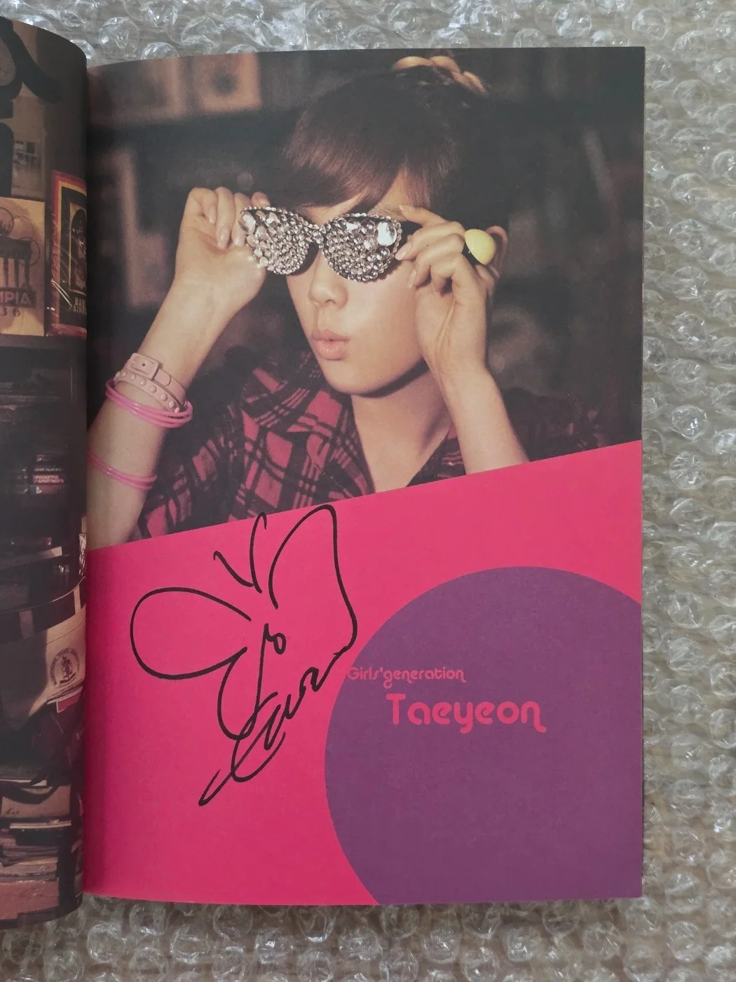 SNSD Oh Album Fan Event Autographed Hand Signed TAEYEON Photocard, image 3